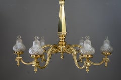 Lampadario Art Deco molto grande con paralumi originali in vetro tagliato vienna 1920 circa