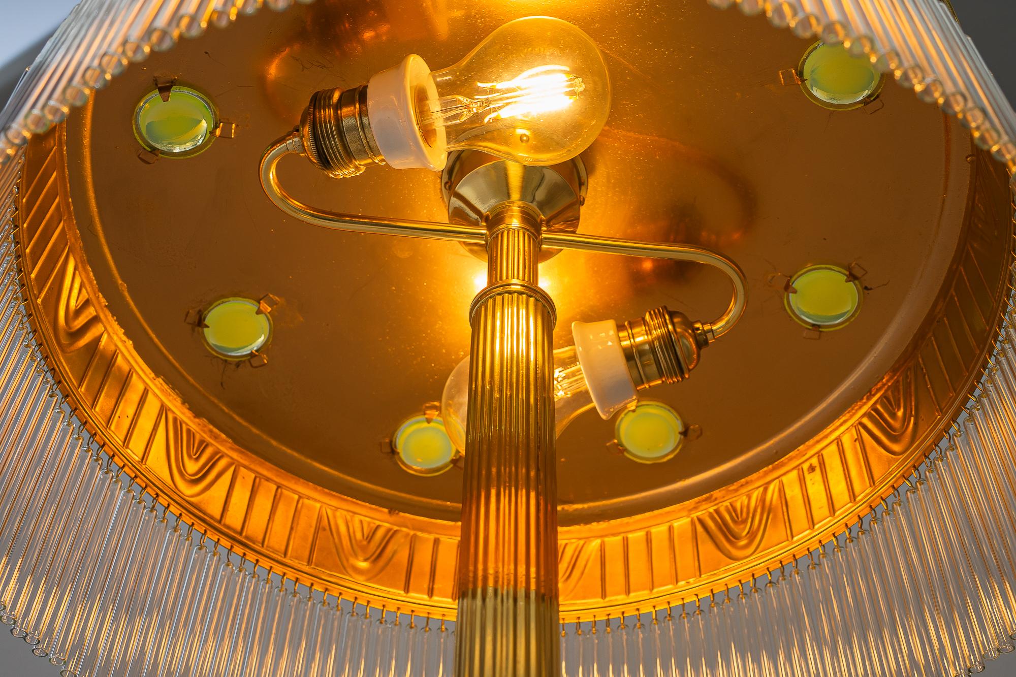 Très grande lampe de table art déco avec verre opalin et Sticks vienne années 1920 en vente 7