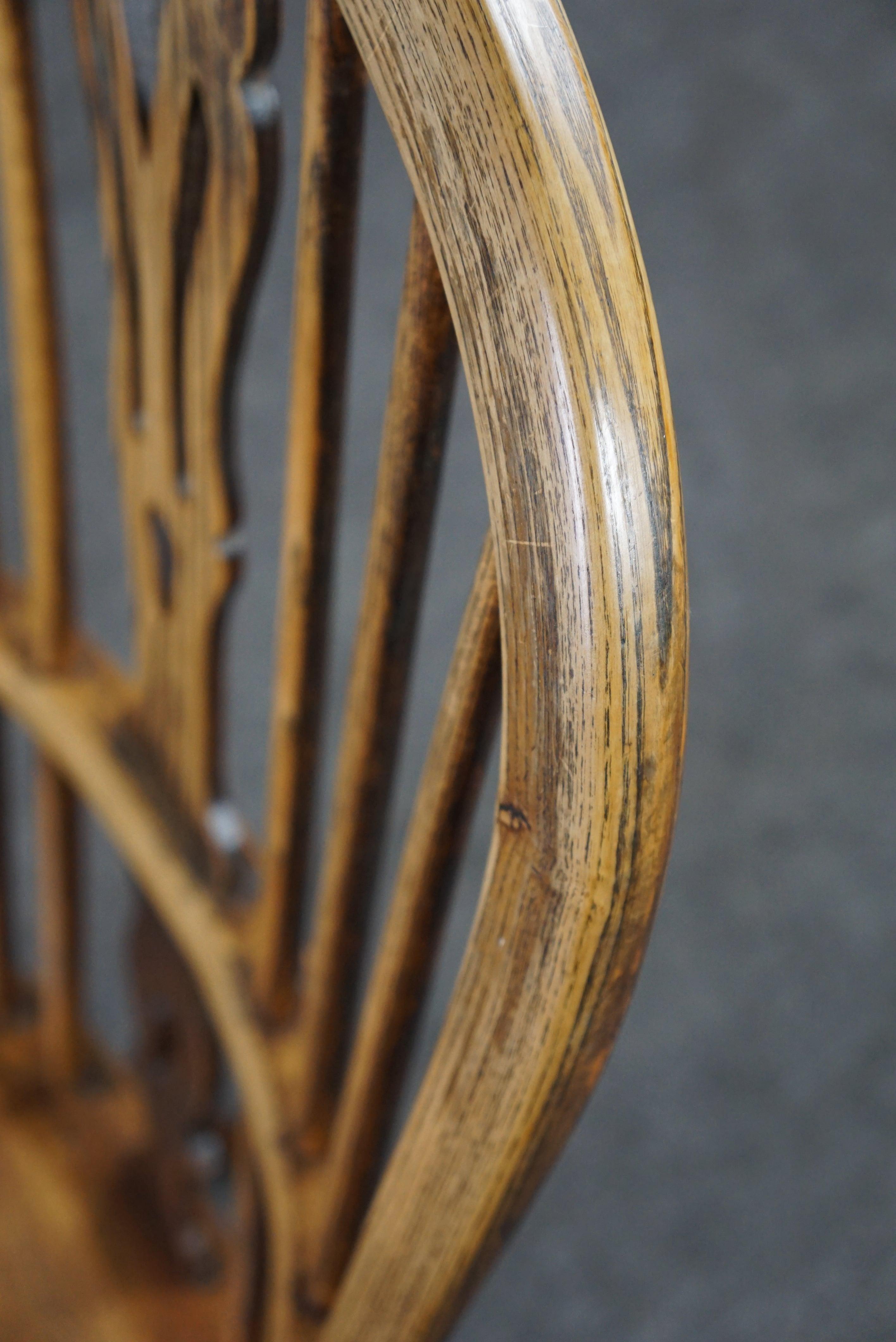 Très charmant fauteuil Windsor anglais ancien du 18ème siècle en vente 1