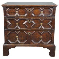 Very charming Used English wooden chest of drawers, 18th century