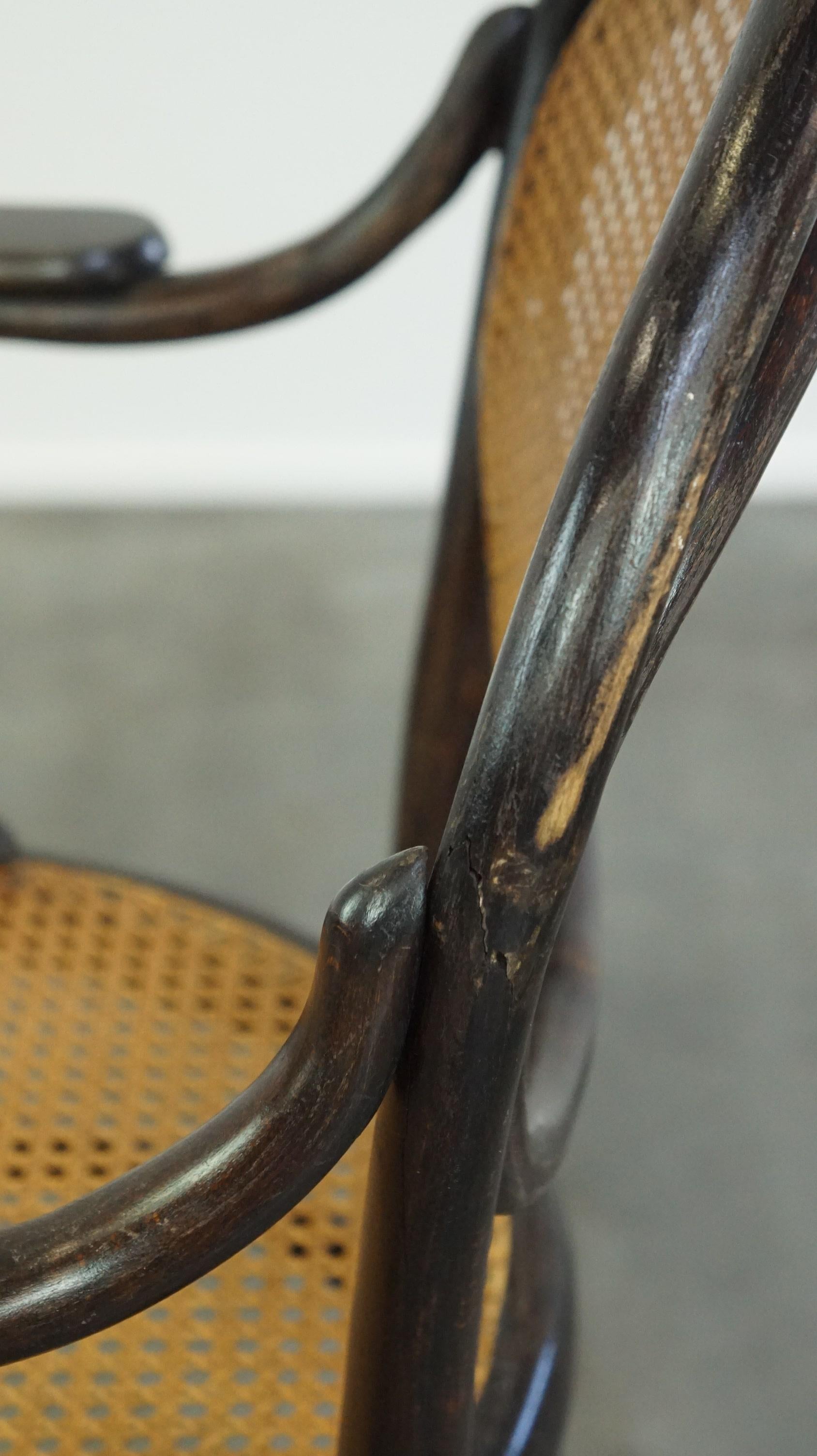 Very charming, elegant, vintage bentwood design bistro chair with armrests For Sale 3
