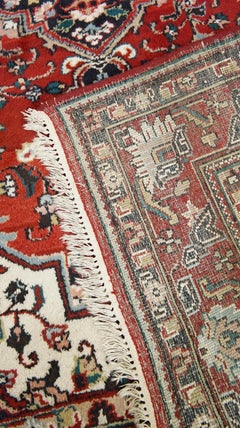 Sehr charmanter Teppich im orientalischen Stil mit hauptsächlich roten und blauen Tönen 300x200 cm