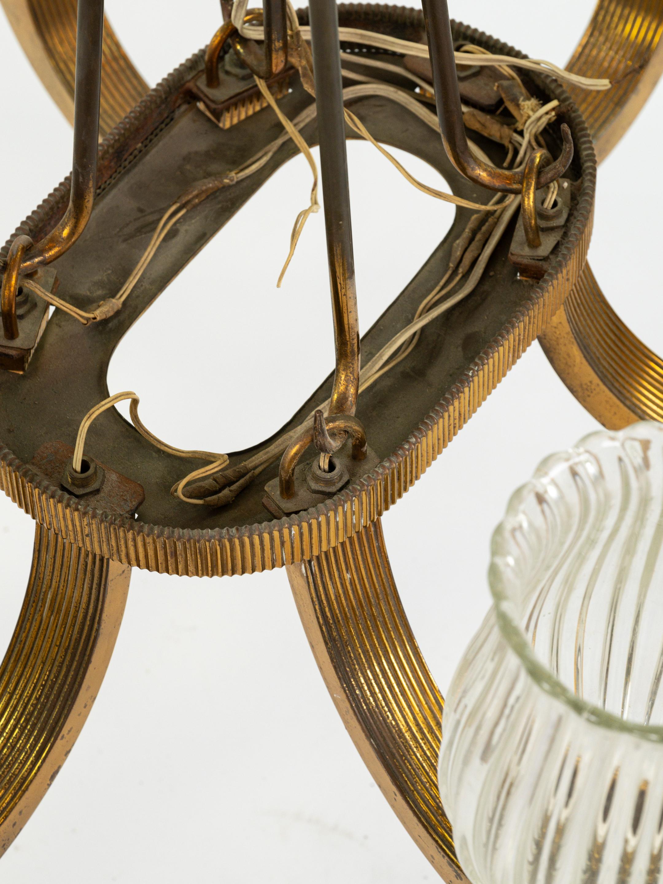 Very chic brass and murano glass chandelier For Sale 3