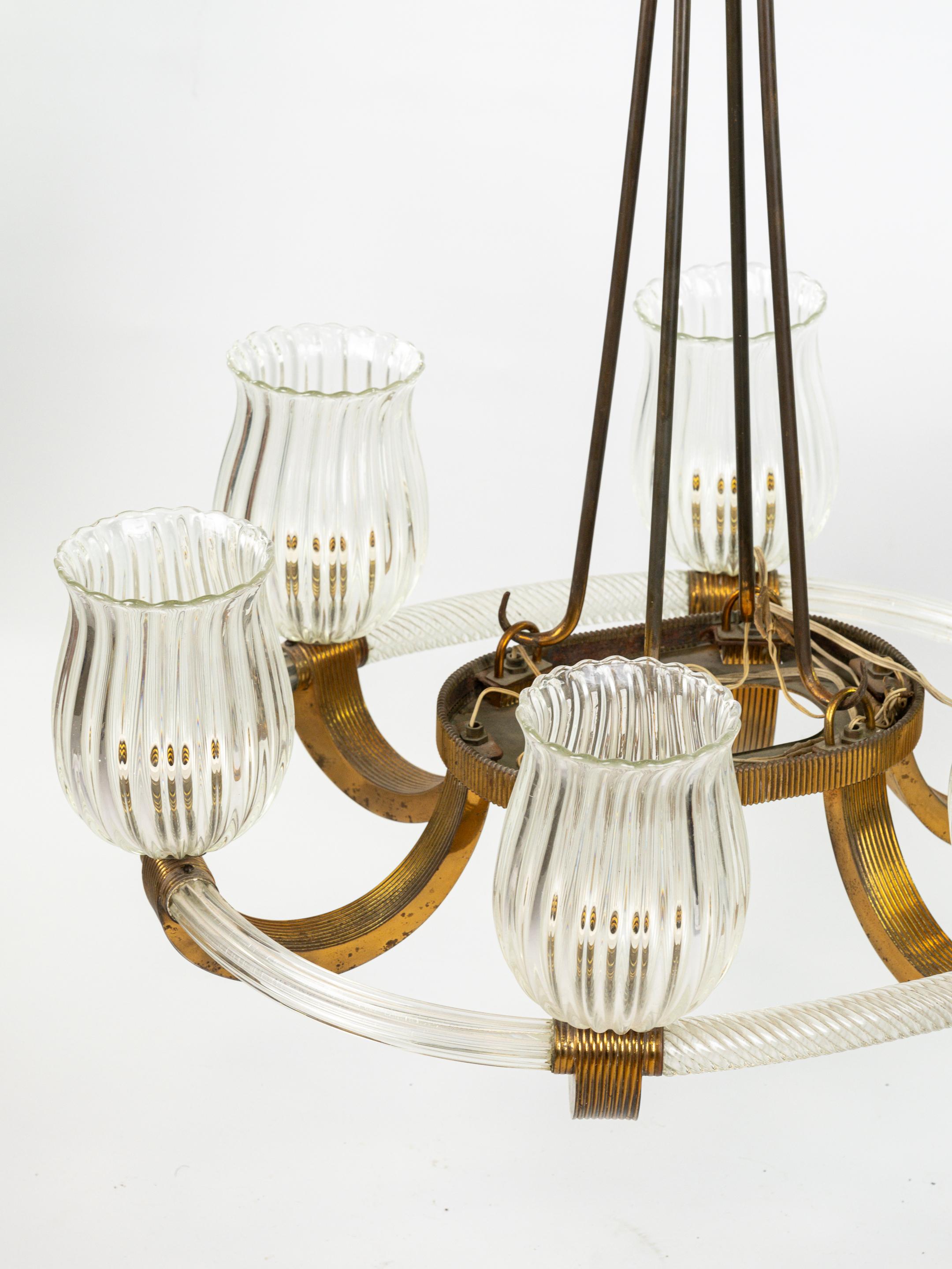 Very chic brass and murano glass chandelier In Distressed Condition For Sale In Monaco, MC