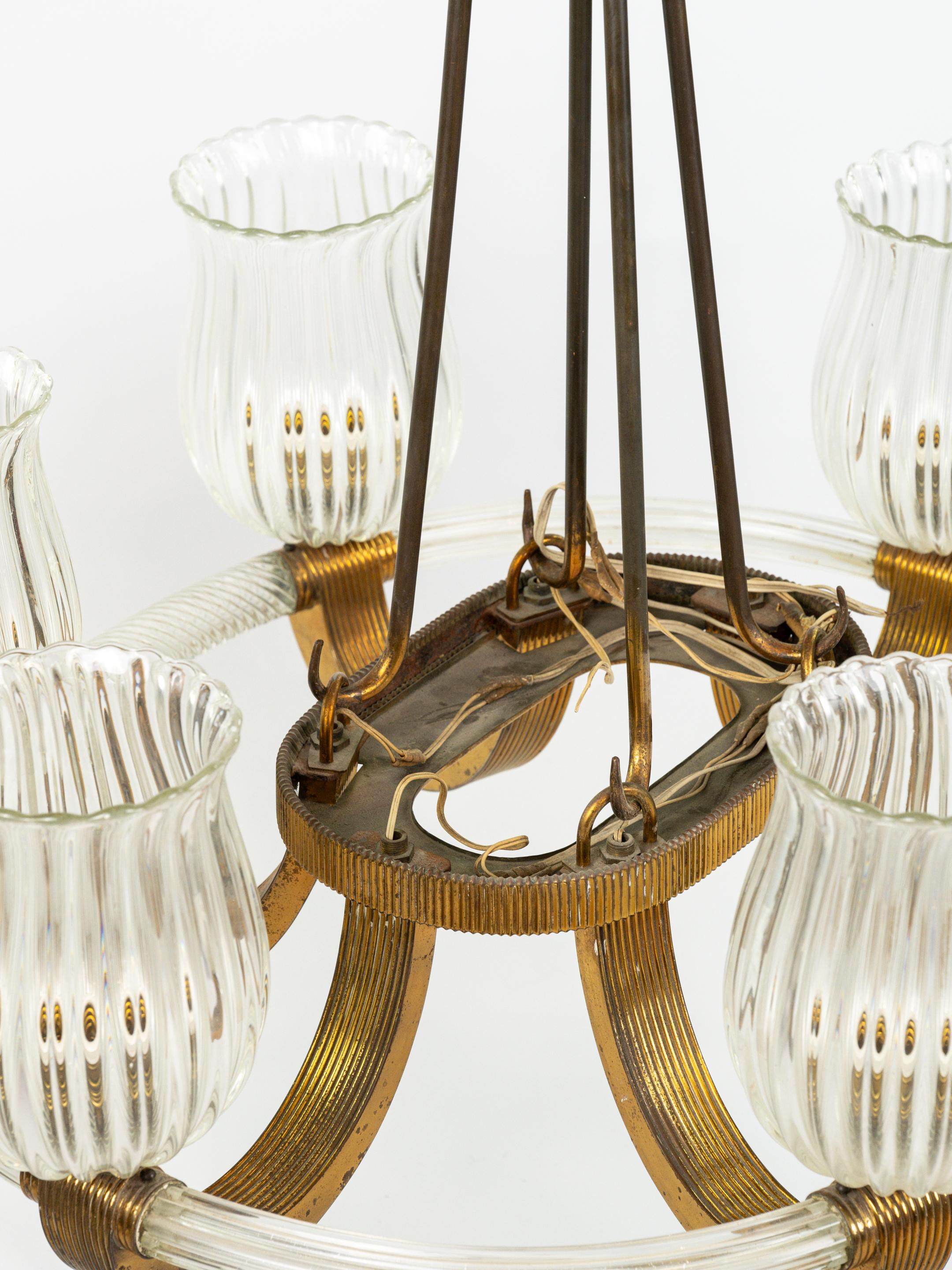 Brass Very chic brass and murano glass chandelier For Sale