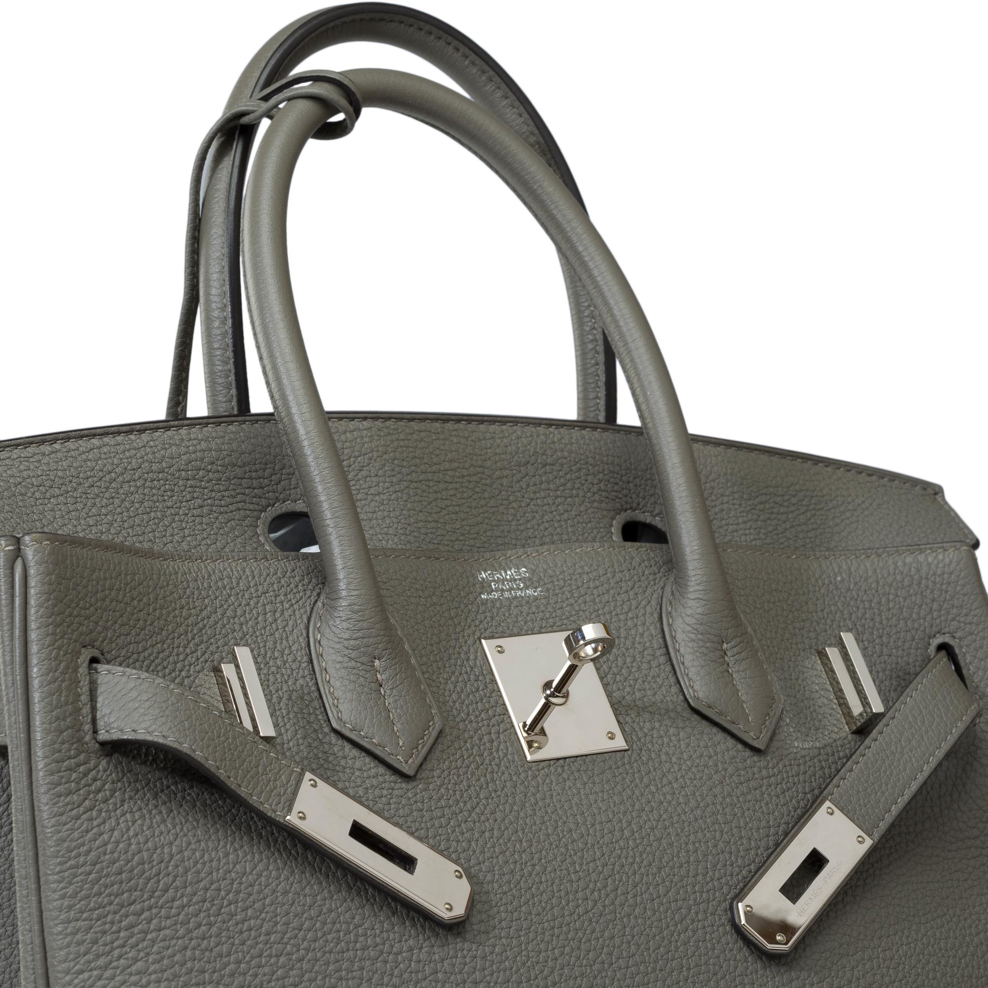 Very Chic Hermes Birkin 30 handbag in Gris Meyer Togo leather, SHW For Sale 3