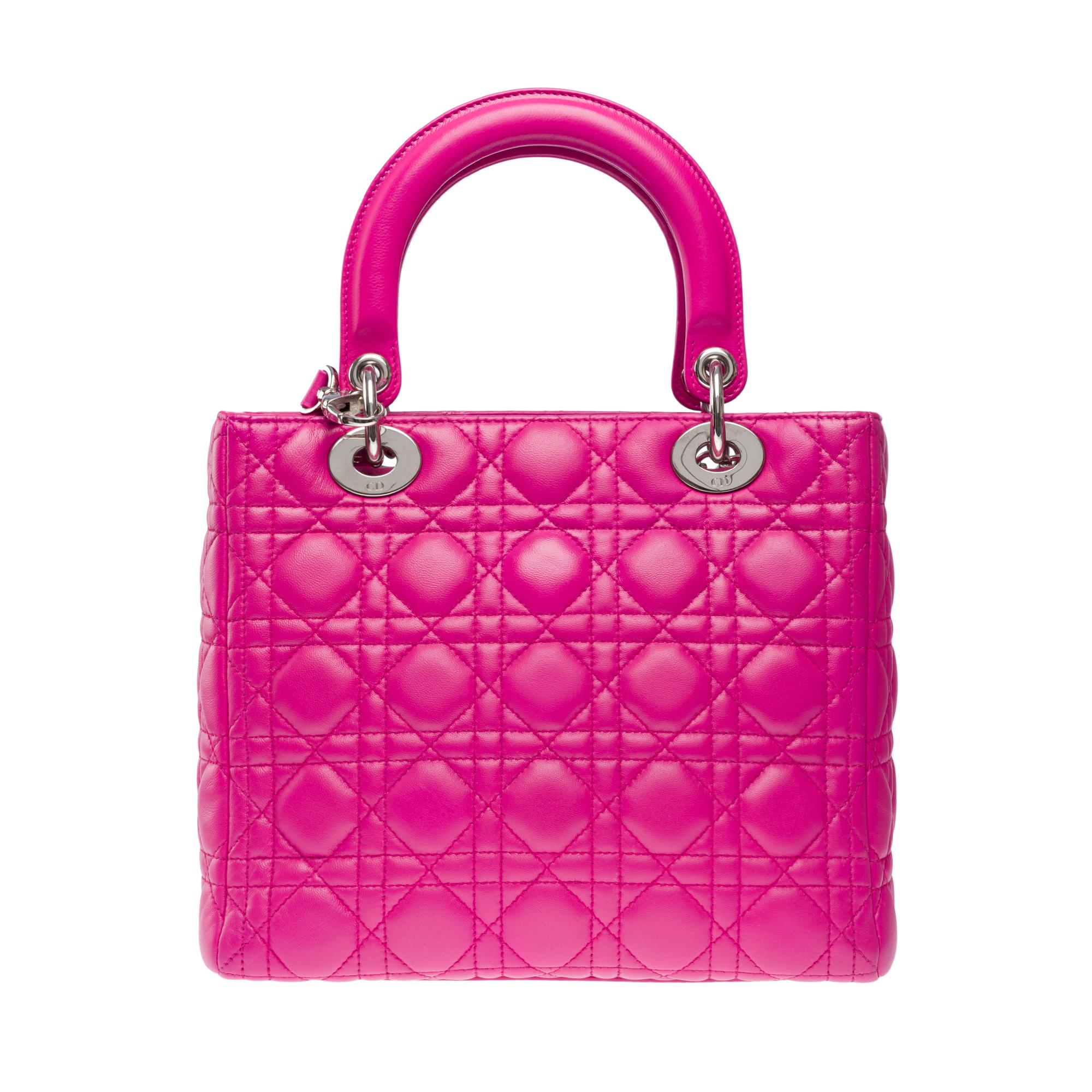 Very Chic Lady Dior Medium (MM) handbag strap in Pink cannage leather, PHW In Good Condition In Paris, IDF