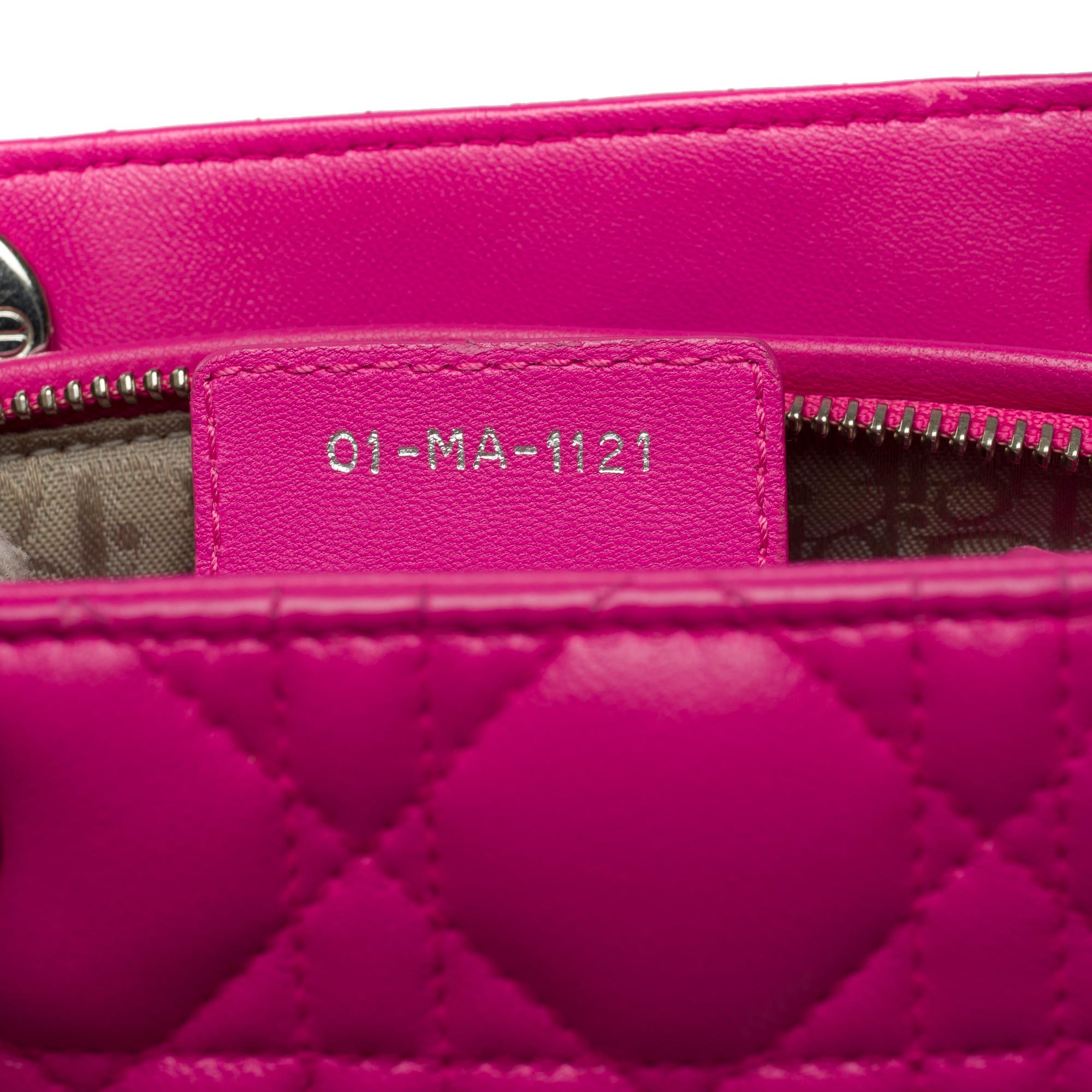 Very Chic Lady Dior Medium (MM) handbag strap in Pink cannage leather, PHW 3