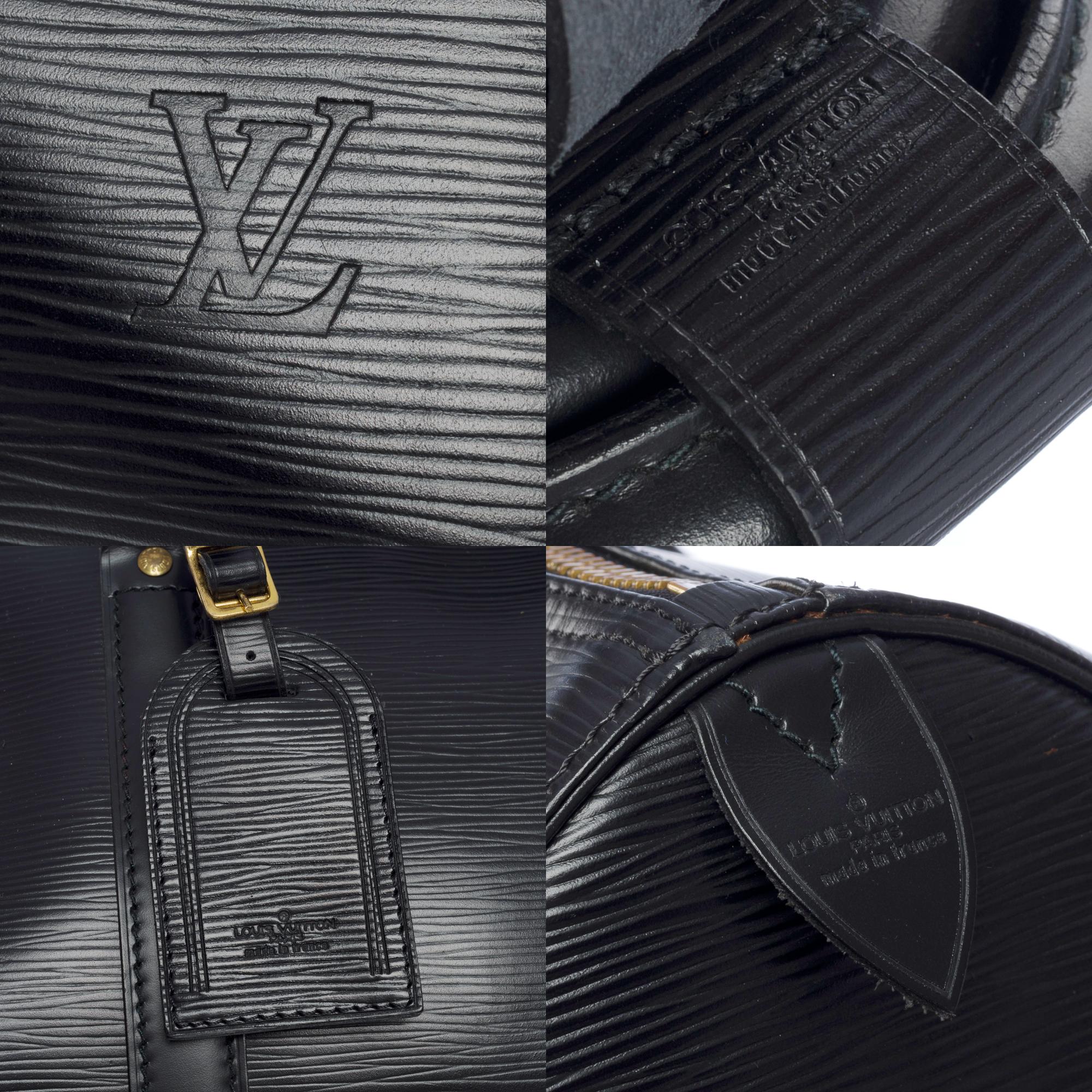 Very Chic Louis Vuitton Keepall 55 Travel bag in Black epi leather, GHW 1