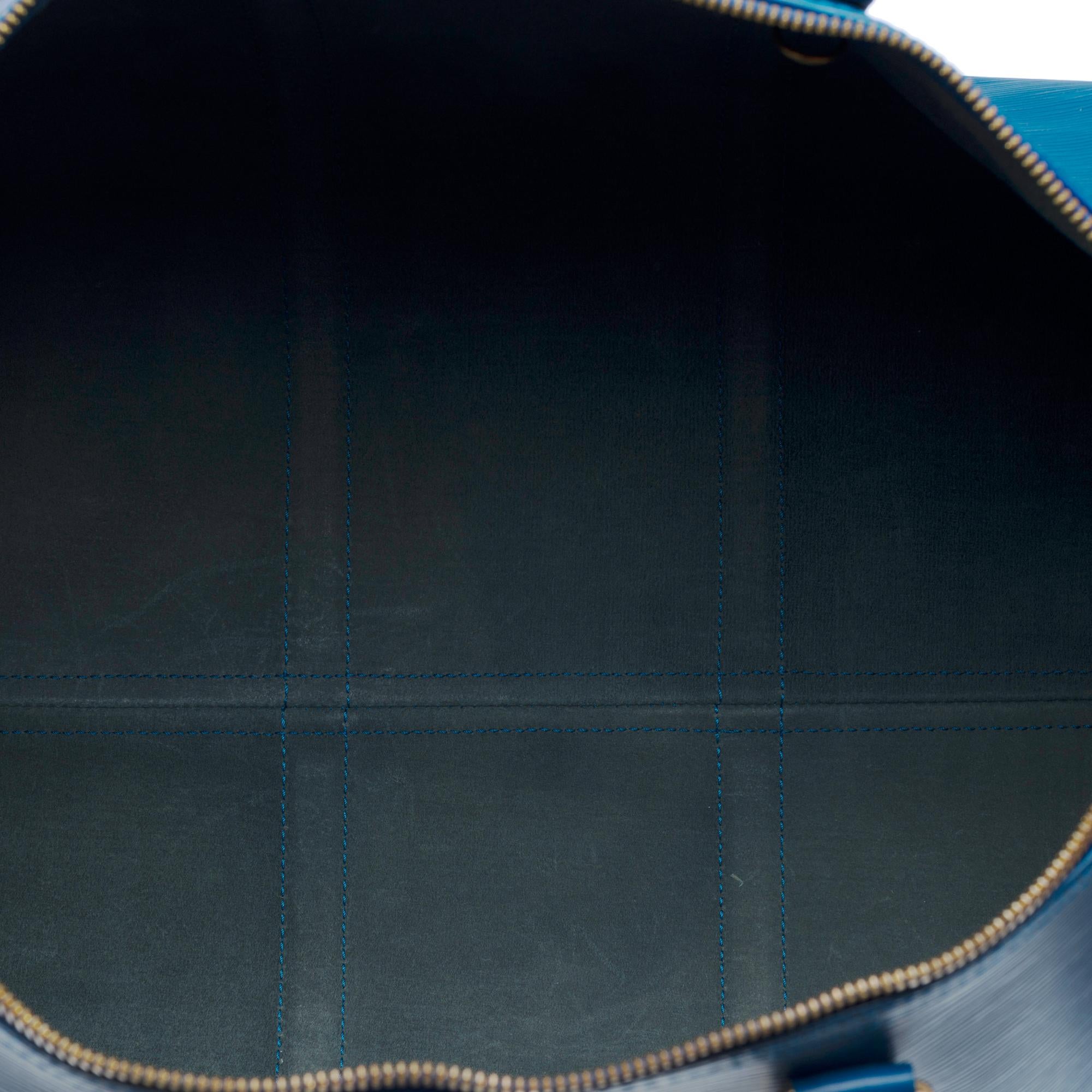 Very Chic Louis Vuitton Keepall 55 Travel bag in Cobalt Blue Epi leather, GHW For Sale 4