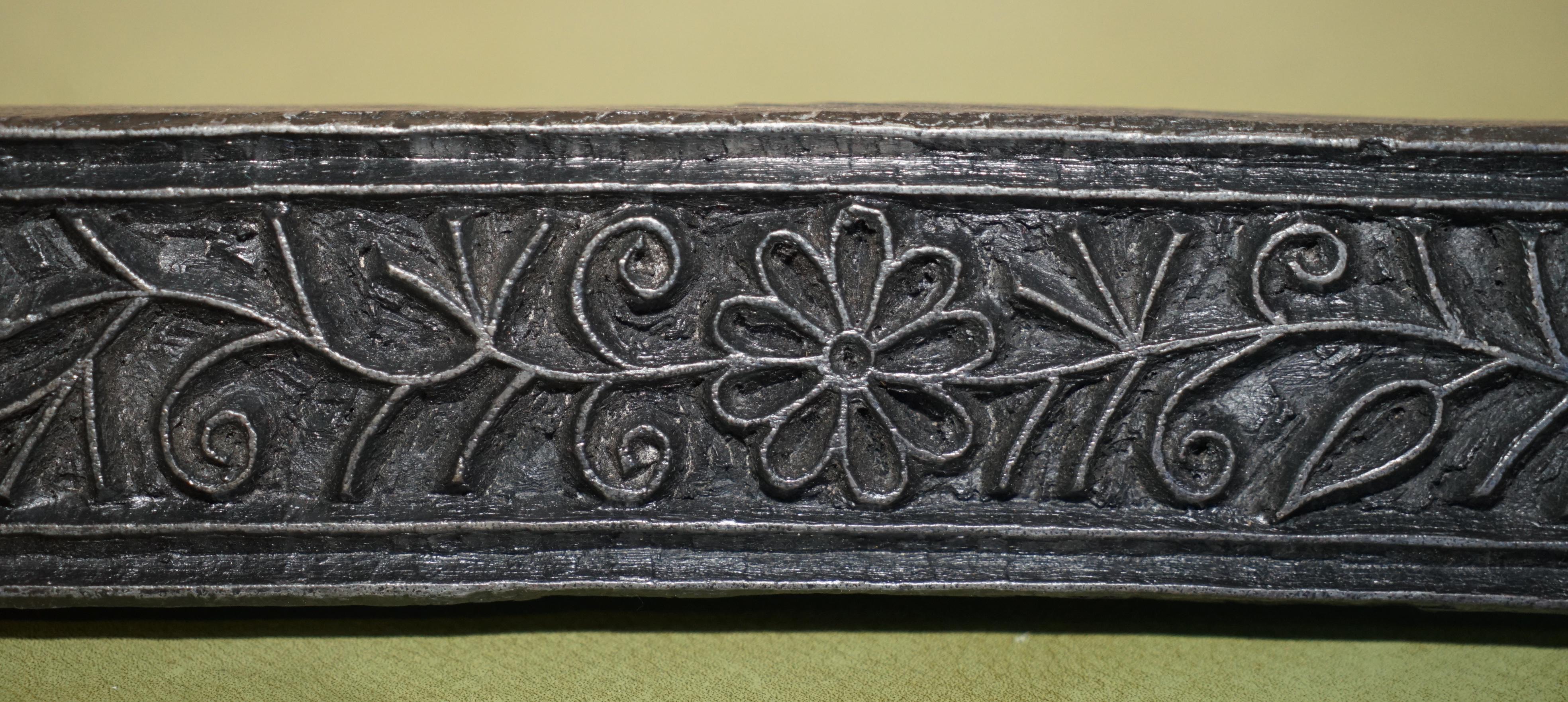 Sehr begehrter antiker handgeschnitzter geblümter Karton-Druckblock für Tapeten mit Blumenmuster im Angebot 1