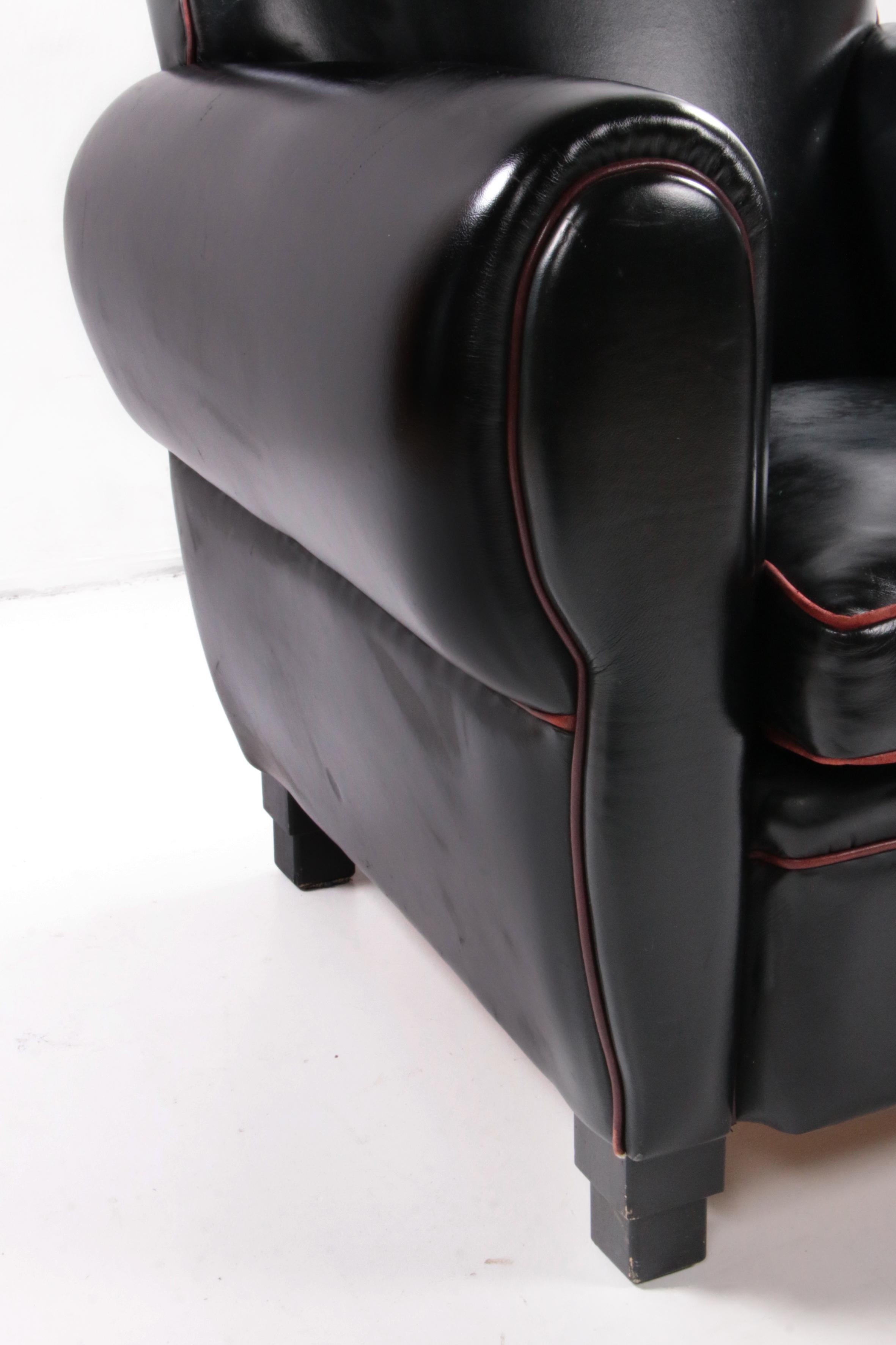 Very Comfortable and Beautiful Leather Armchair from LA Lounge Atelier For Sale 6