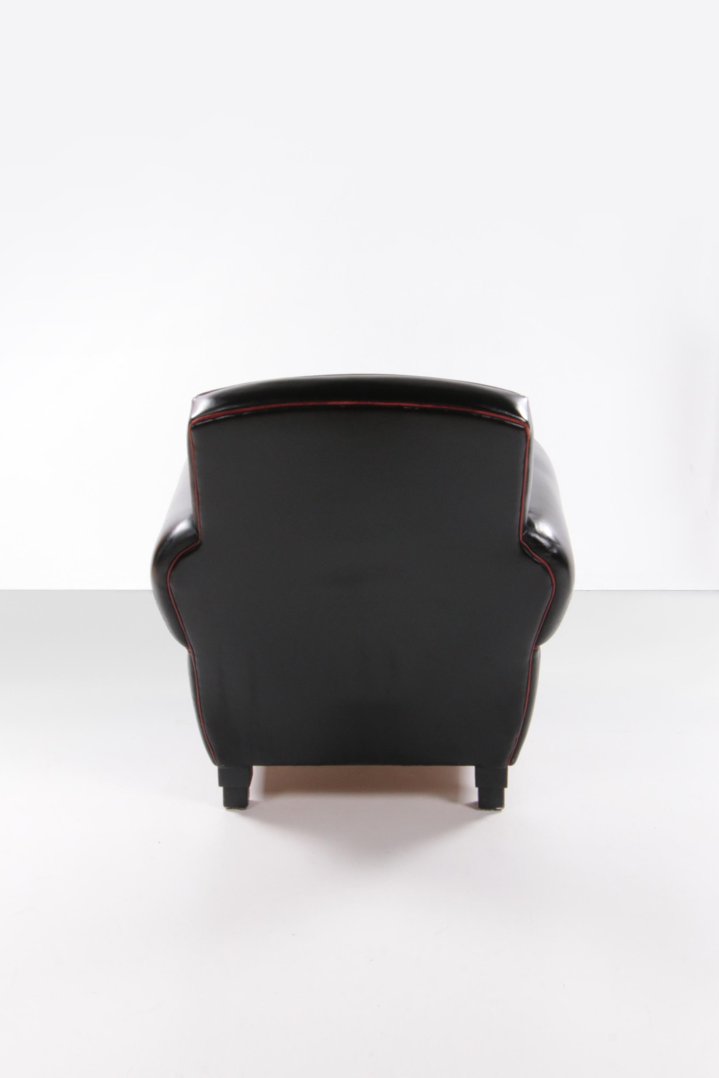 Very Comfortable and Beautiful Leather Armchair from LA Lounge Atelier For Sale 1