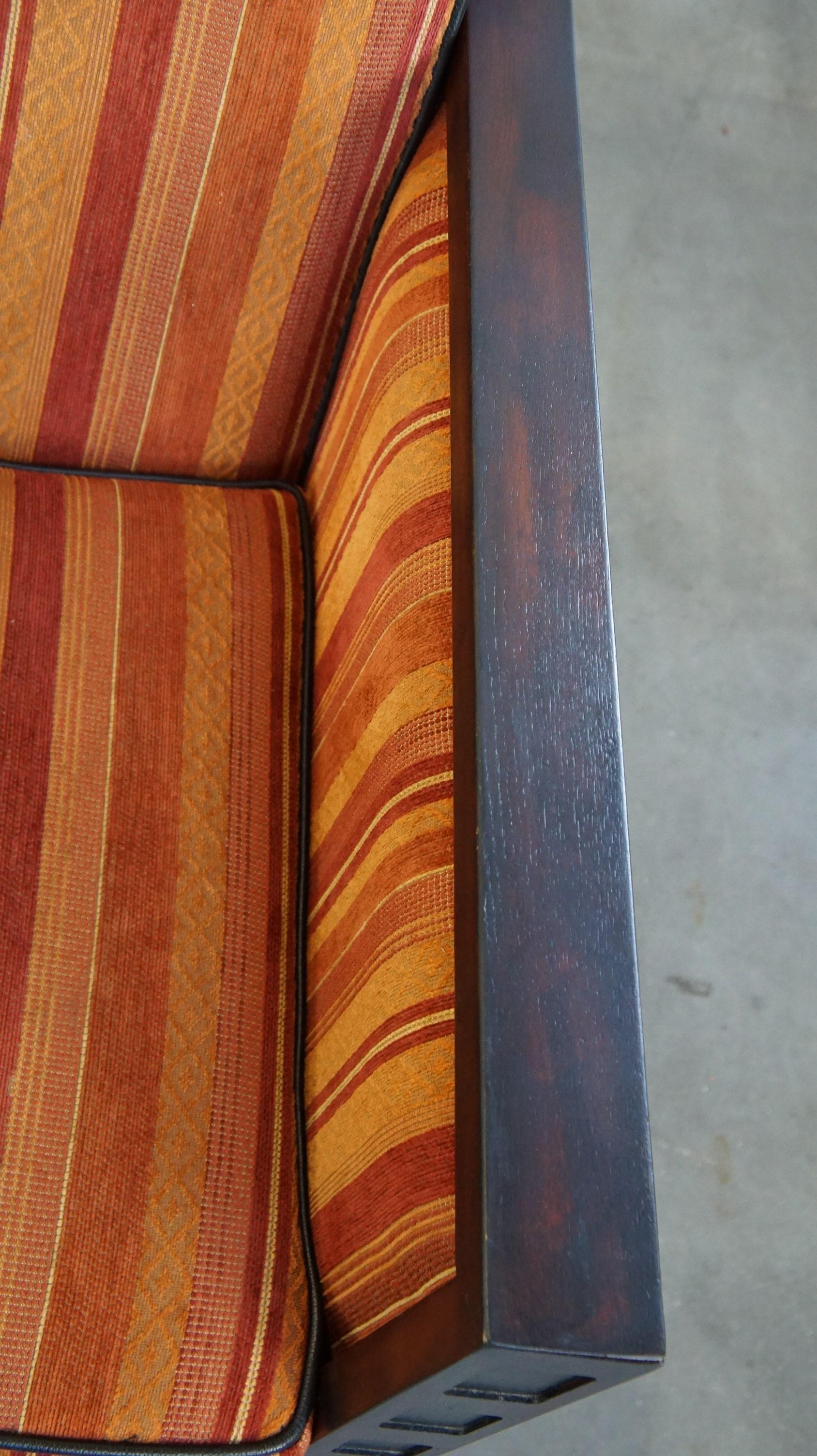 Canapé 2,5 places très confortable et élégant en tissu coloré Art Déco en vente 1