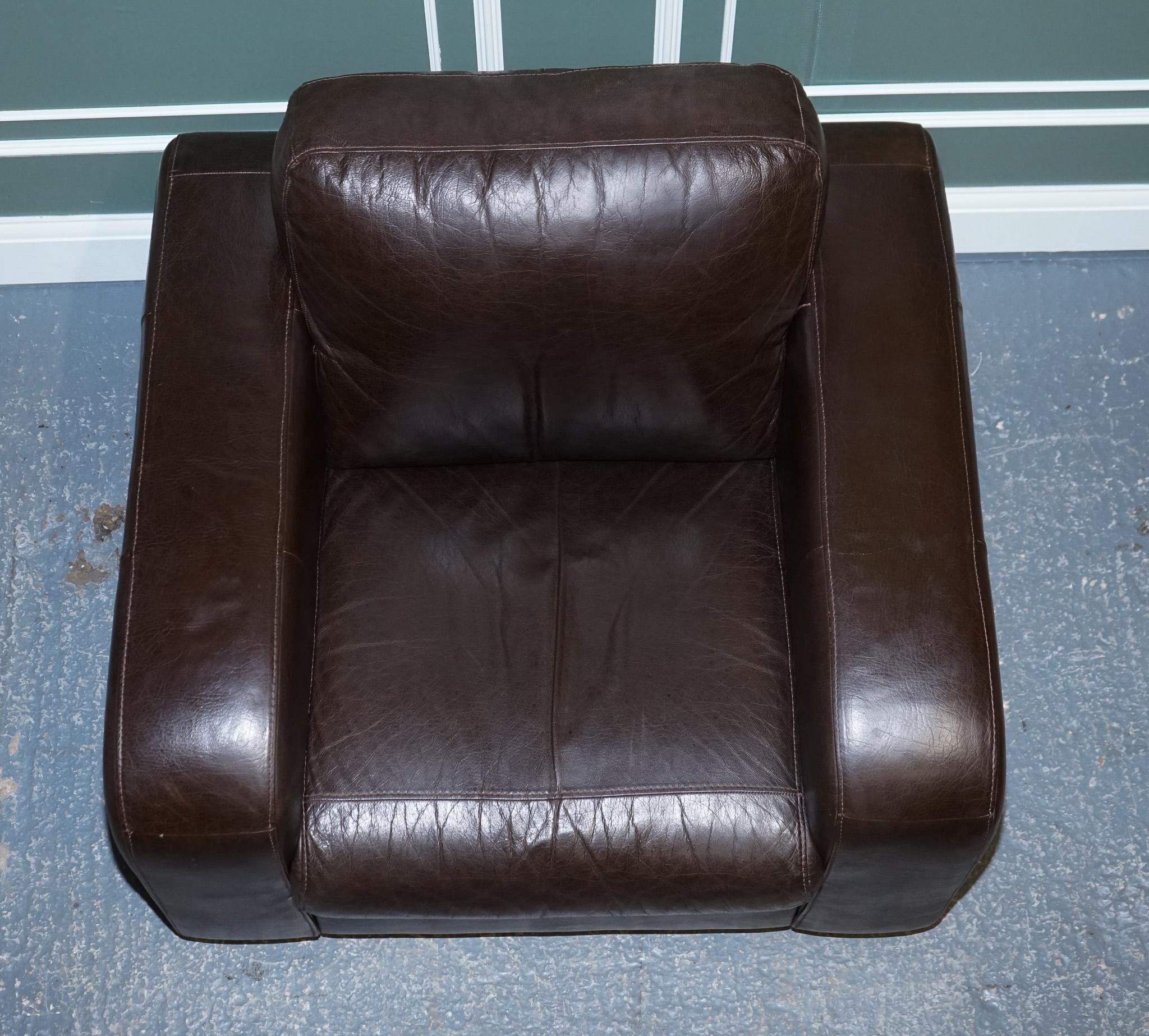 Hand-Crafted Very Comfortable Vintage Pair of Chocolate Brown Leather Armchairs by Sofitalia For Sale