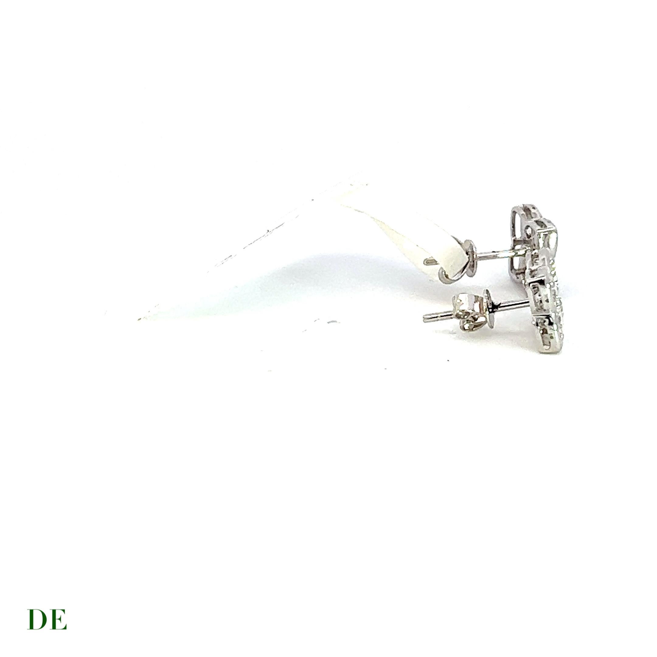 14k Weißgold .67 Karat Elegant Klassisch Lotus Weißer Diamant Ohrring im Angebot 1