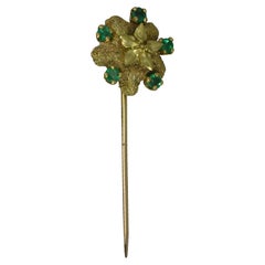 Very Cool Vintage 18 Carat Gold and Emerald Flower or Star Head Pin