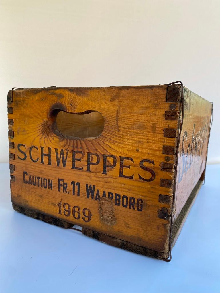 Very Cool Wooden Schweppes Crate 1969 Belgium In Fair Condition For Sale In Achterveld, NL