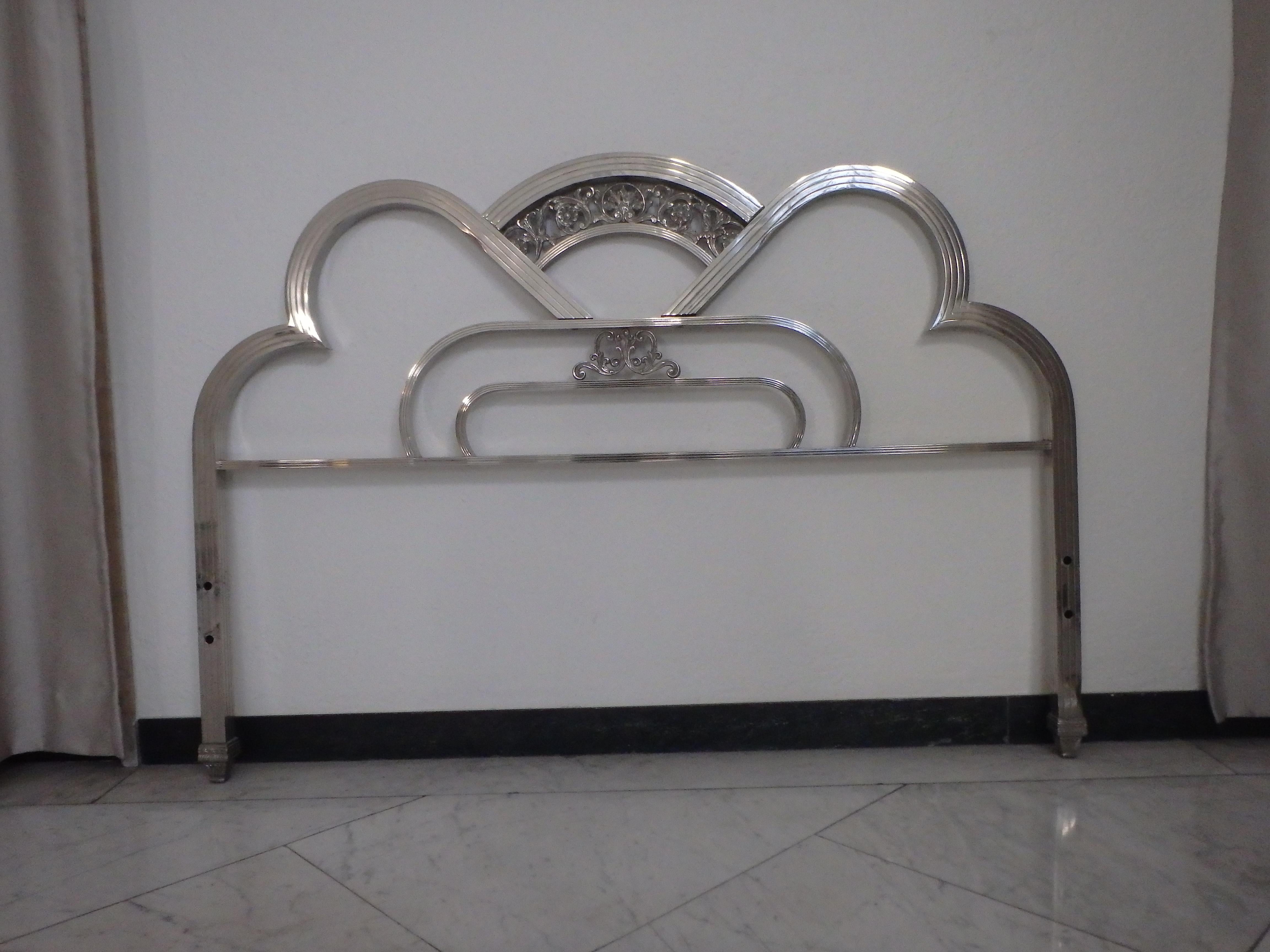Spanish Very decorativ spanish Art Deco nickel bed head+ foot part with floral ornaments For Sale