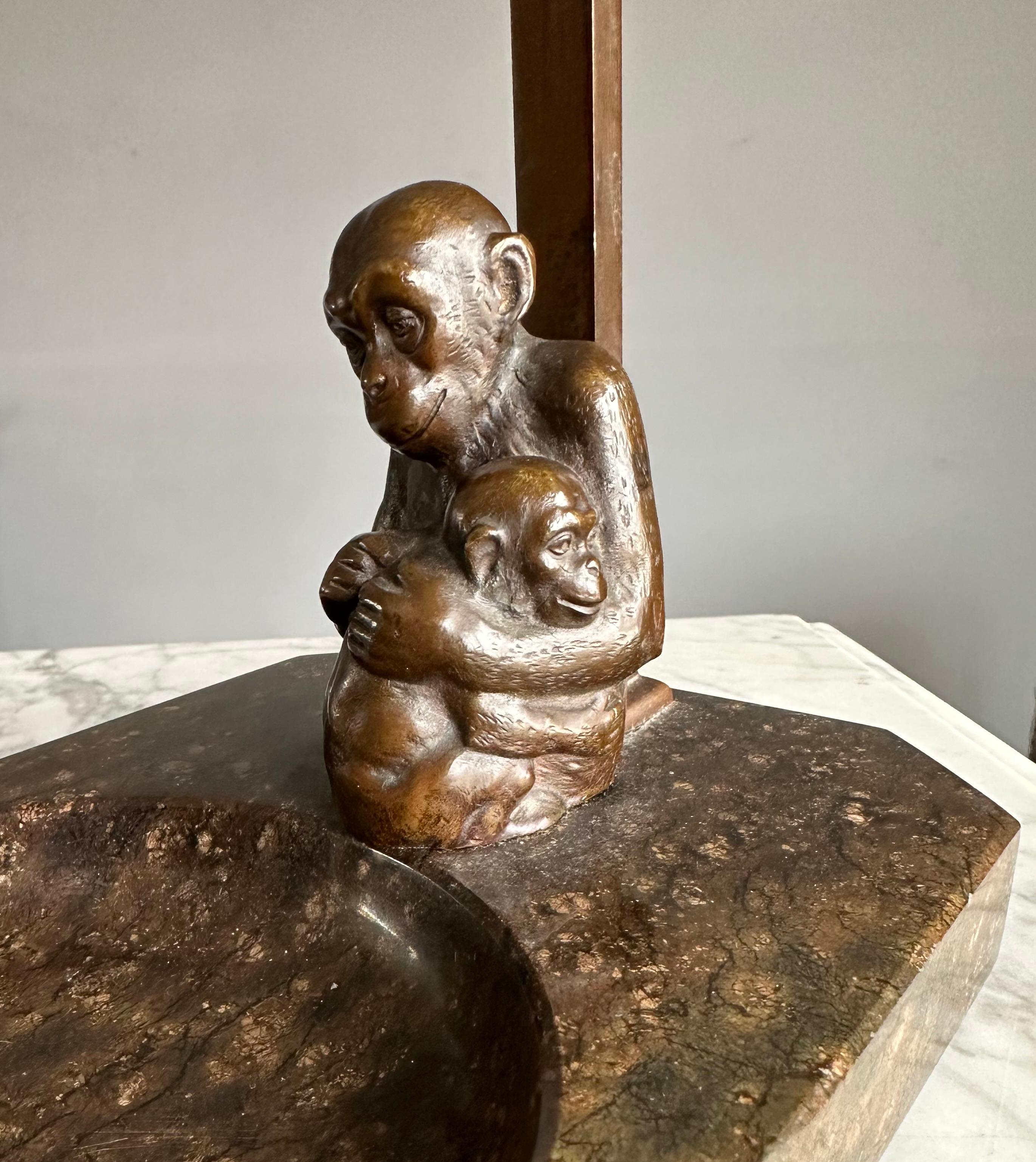 Cast Very Decorative & Artistic Table Desk Lamp with Bronze Grooming Chimps Sculpture For Sale