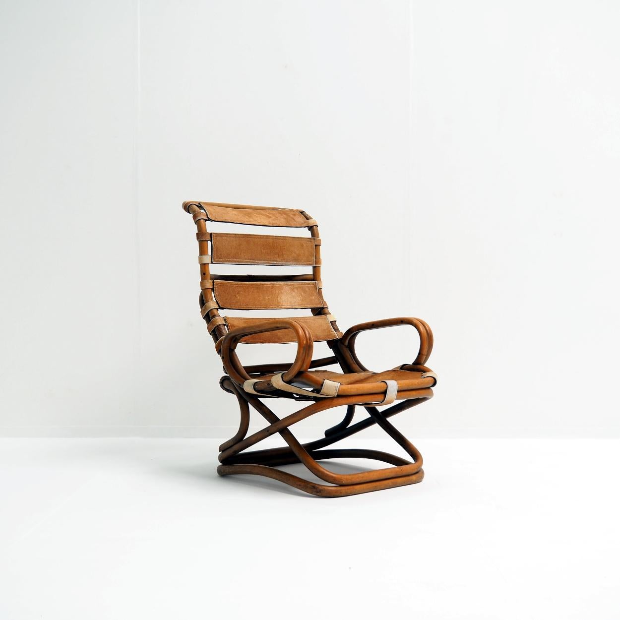 Very decorative Italian bamboo chair from the 1960s.

The chair still has the original horse leather seat and is in excellent condition. The seat is very sturdy and with some attention it can easily be used daily. Very comfortable to sit in.

The
