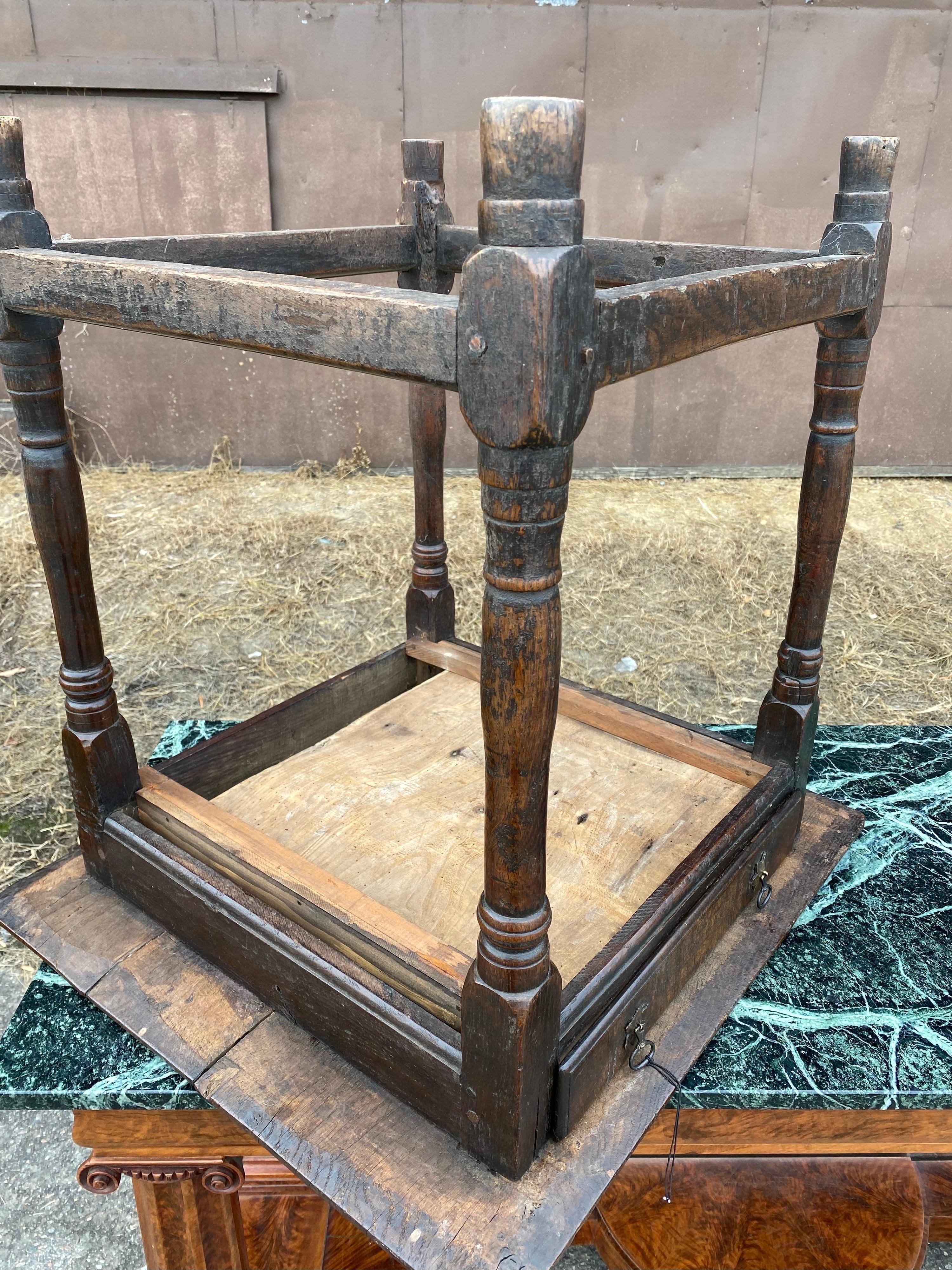 Very Early 18th Century English Oak Joint Table with Drawer 5