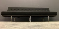 Very Early and Rare No. 578 Sofa by Florence Knoll