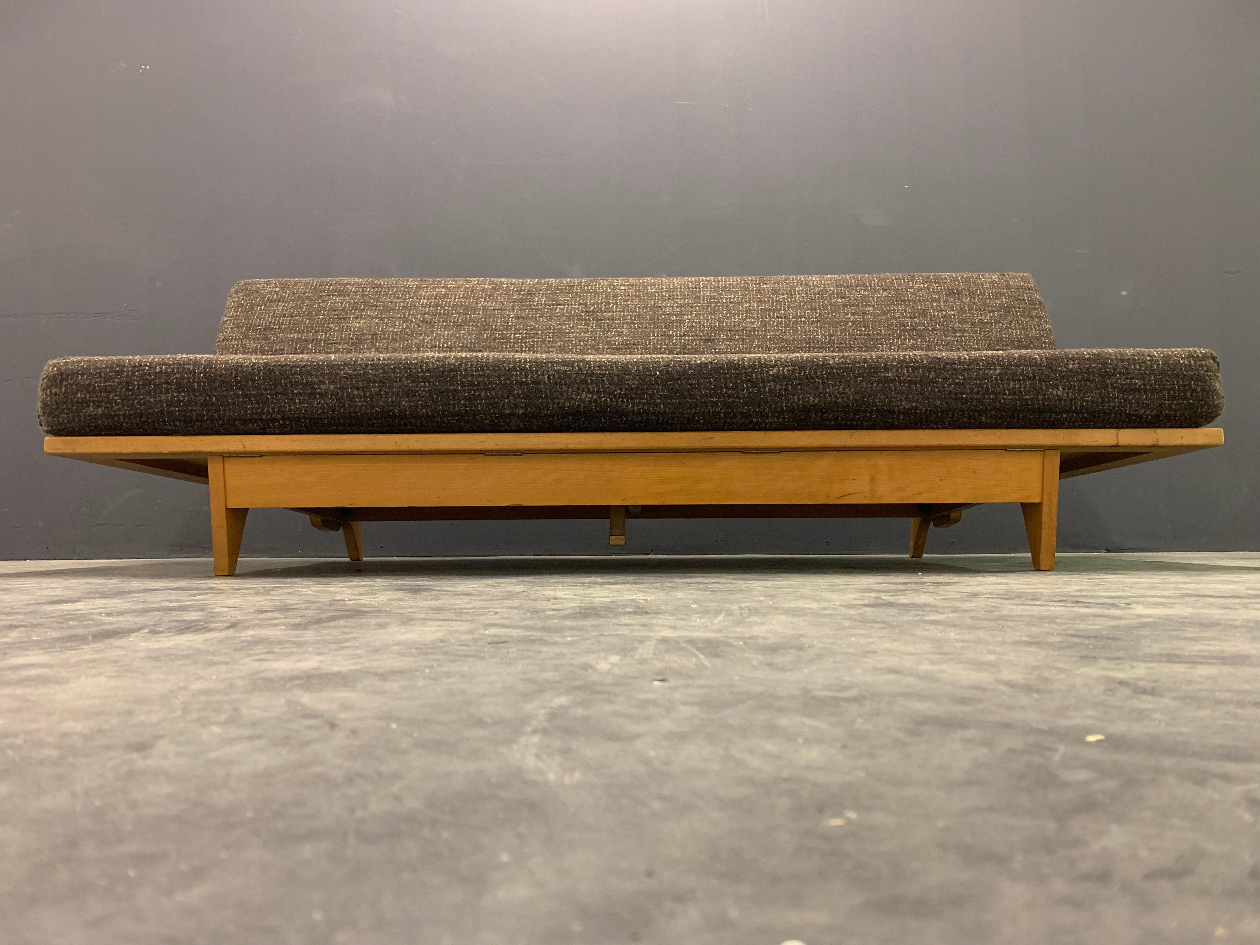 Very Early and Rare Richard Stein Daybed for Knoll For Sale 5