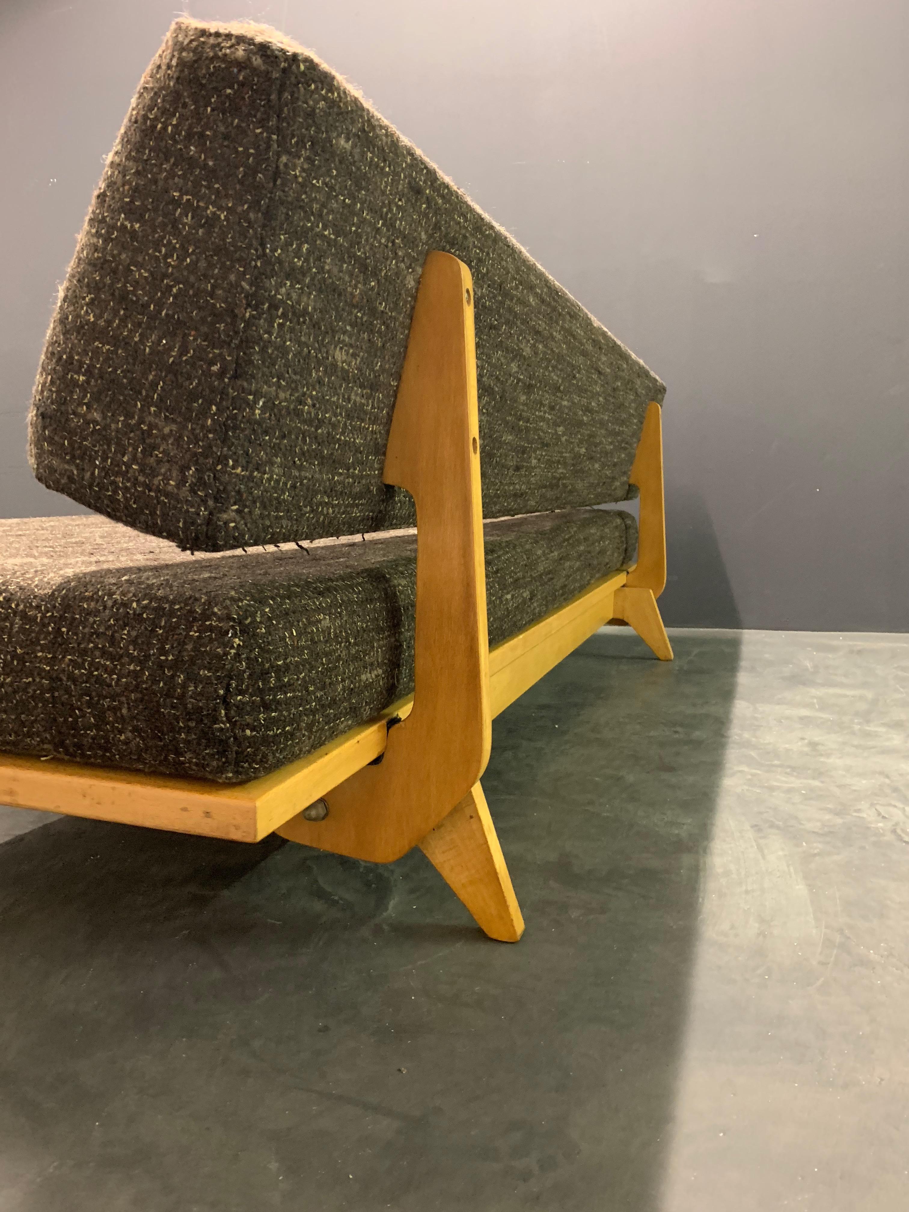 Mid-Century Modern Very Early and Rare Richard Stein Daybed for Knoll For Sale