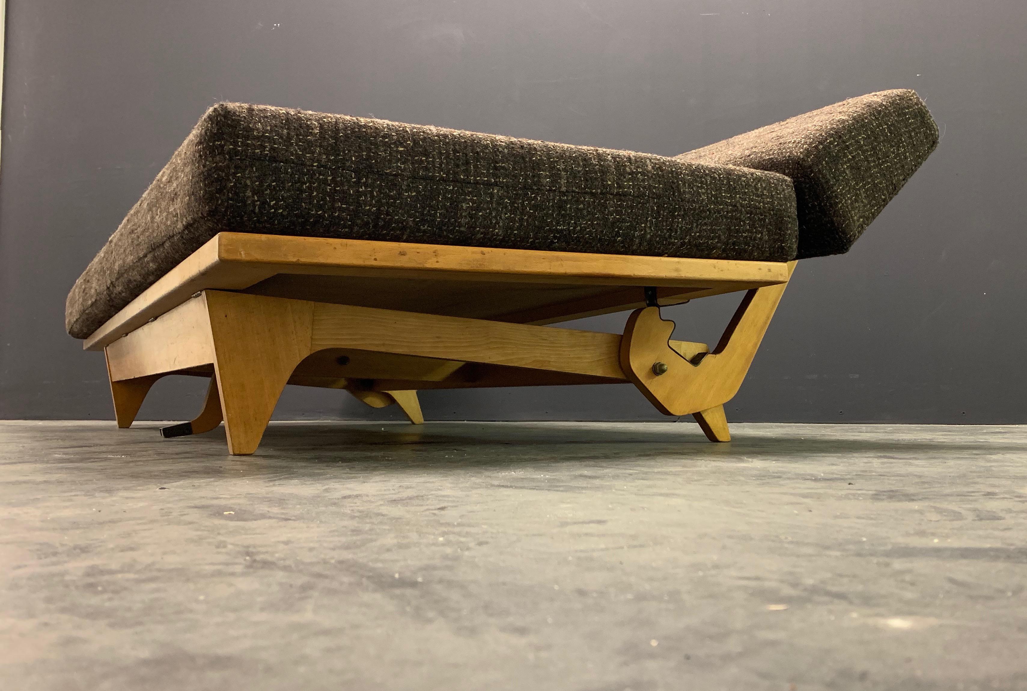 Very Early and Rare Richard Stein Daybed for Knoll In Good Condition For Sale In Munich, DE