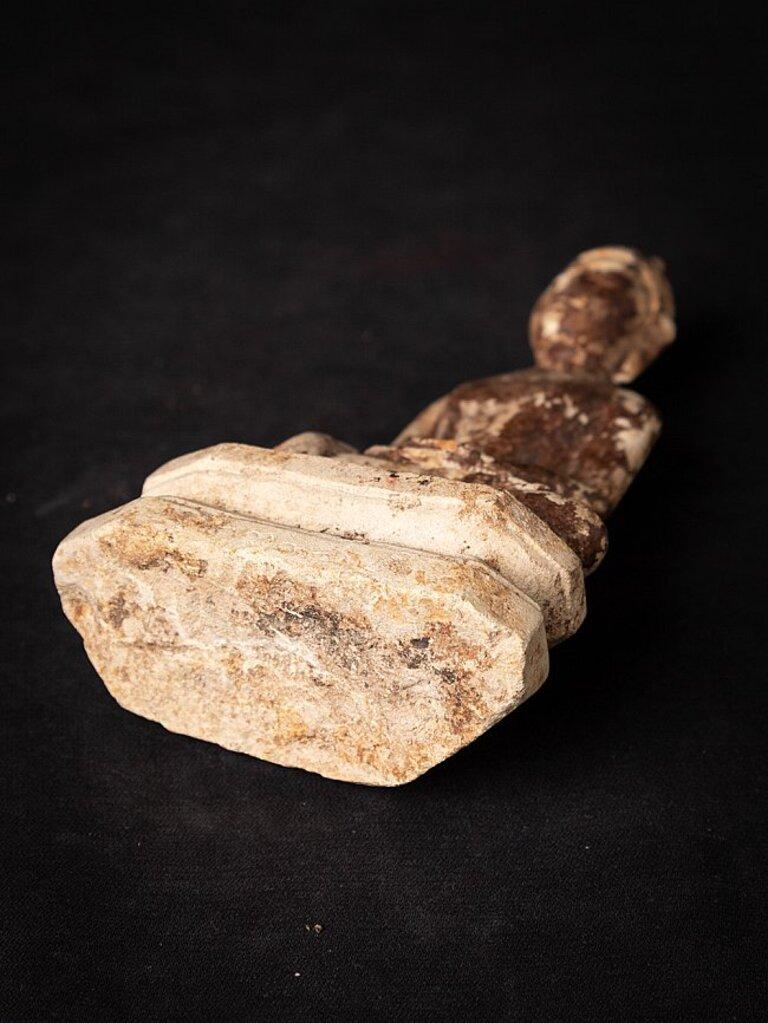 Ancienne statue de Bouddha birman en terre cuite, très ancienne, provenant de Birmanie en vente 15