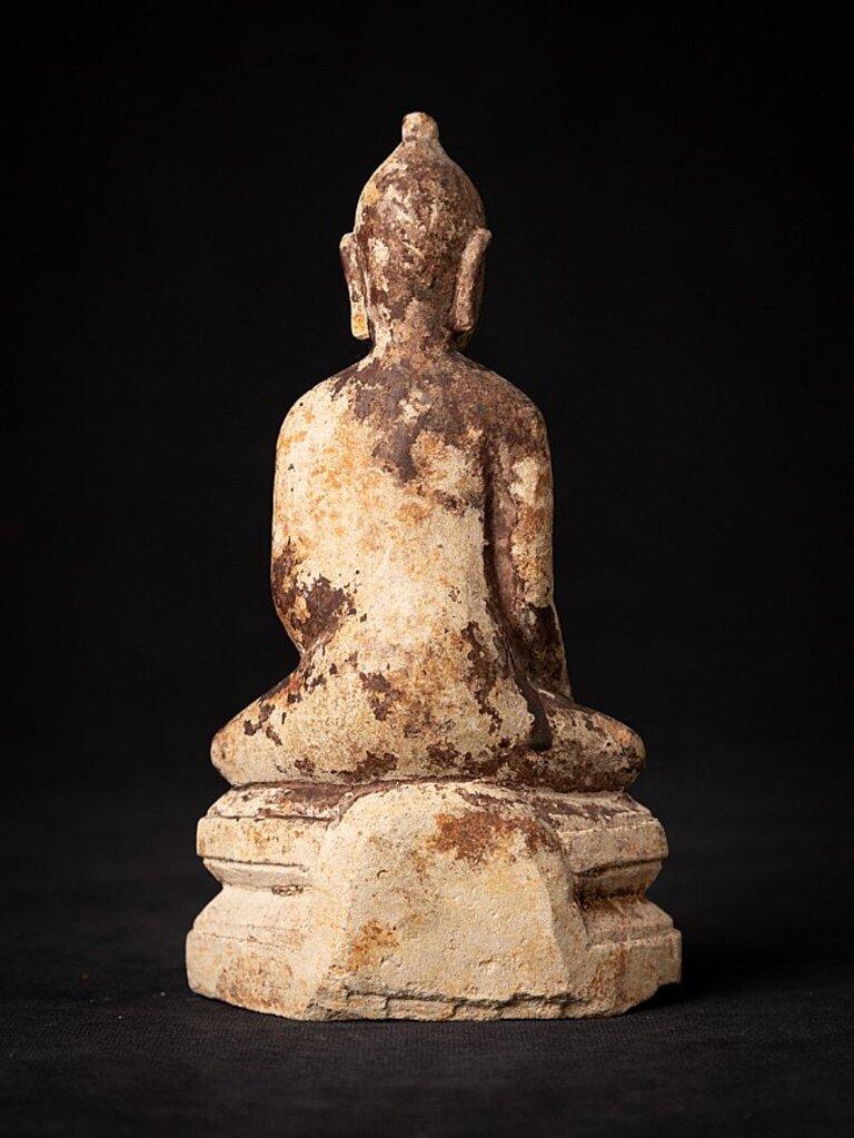 XVIIIe siècle et antérieur Ancienne statue de Bouddha birman en terre cuite, très ancienne, provenant de Birmanie en vente