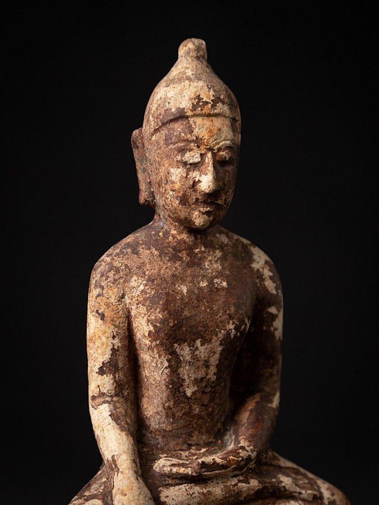 Ancienne statue de Bouddha birman en terre cuite, très ancienne, provenant de Birmanie en vente 2