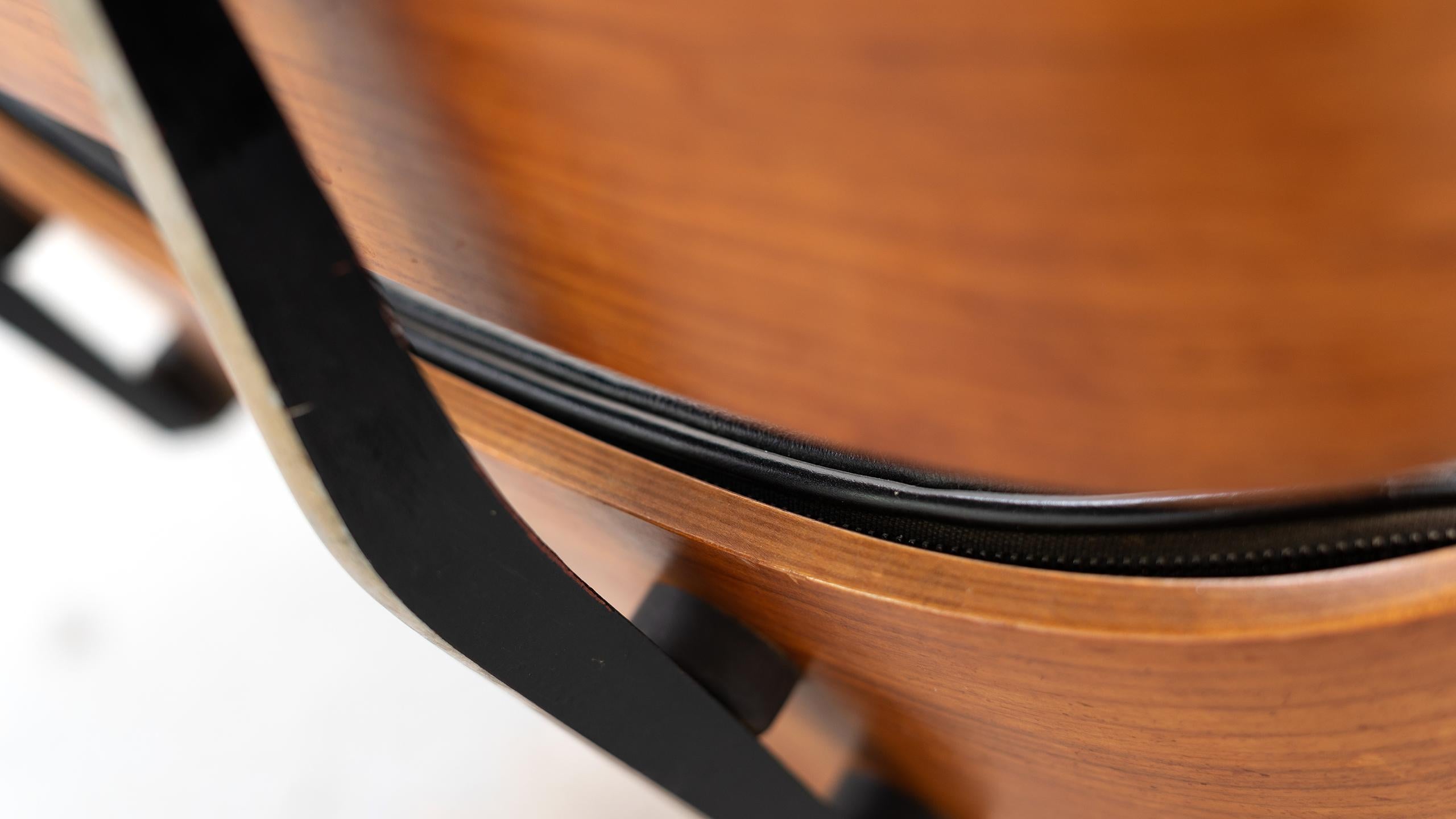 Plywood Very Early Charles & Ray Eames Lounge Chair and Ottoman from Contura, 1957-1965