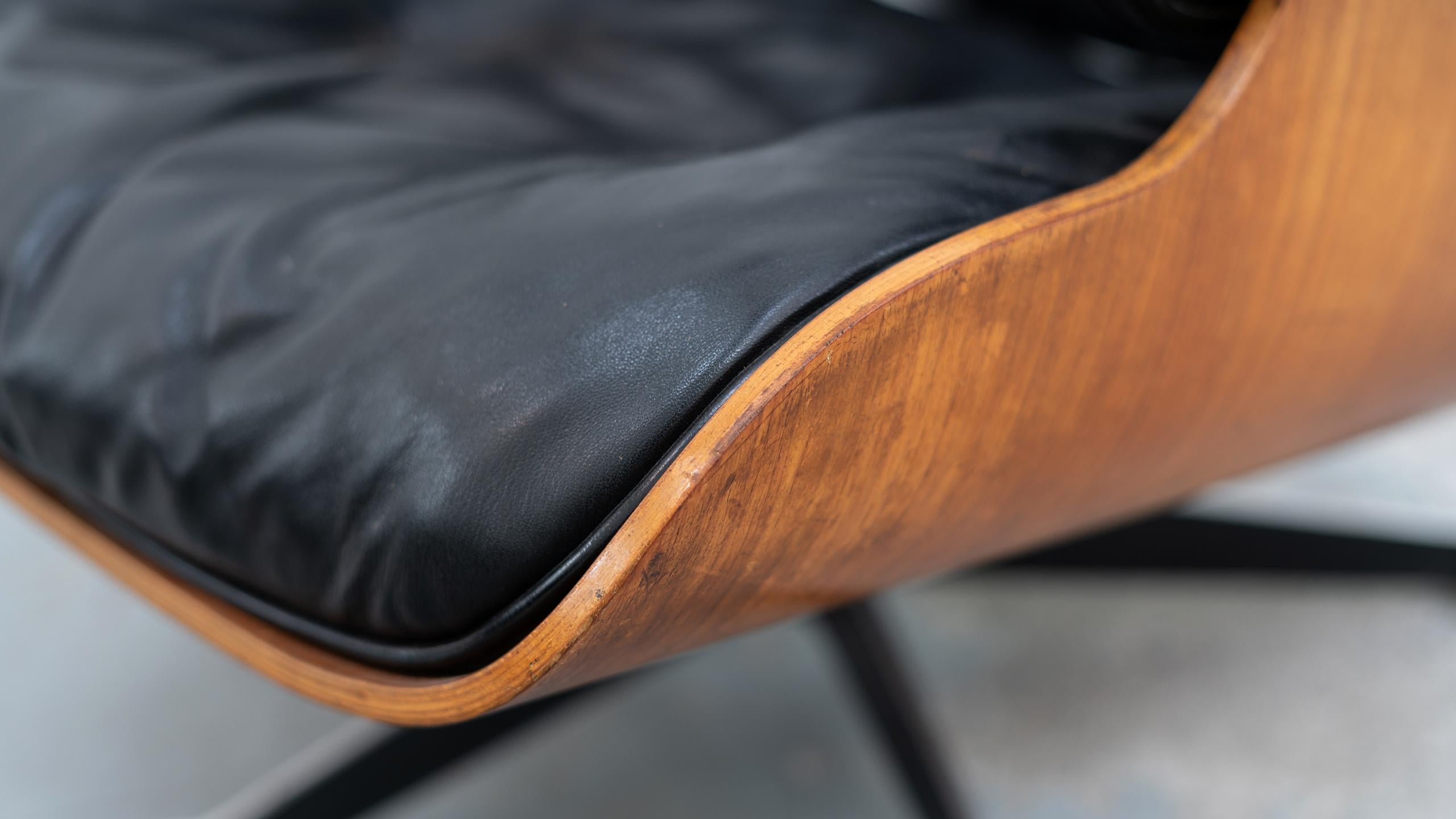 Mid-Century Modern Very Early Charles & Ray Eames Lounge Chair and Ottoman from Contura, 1957-1965