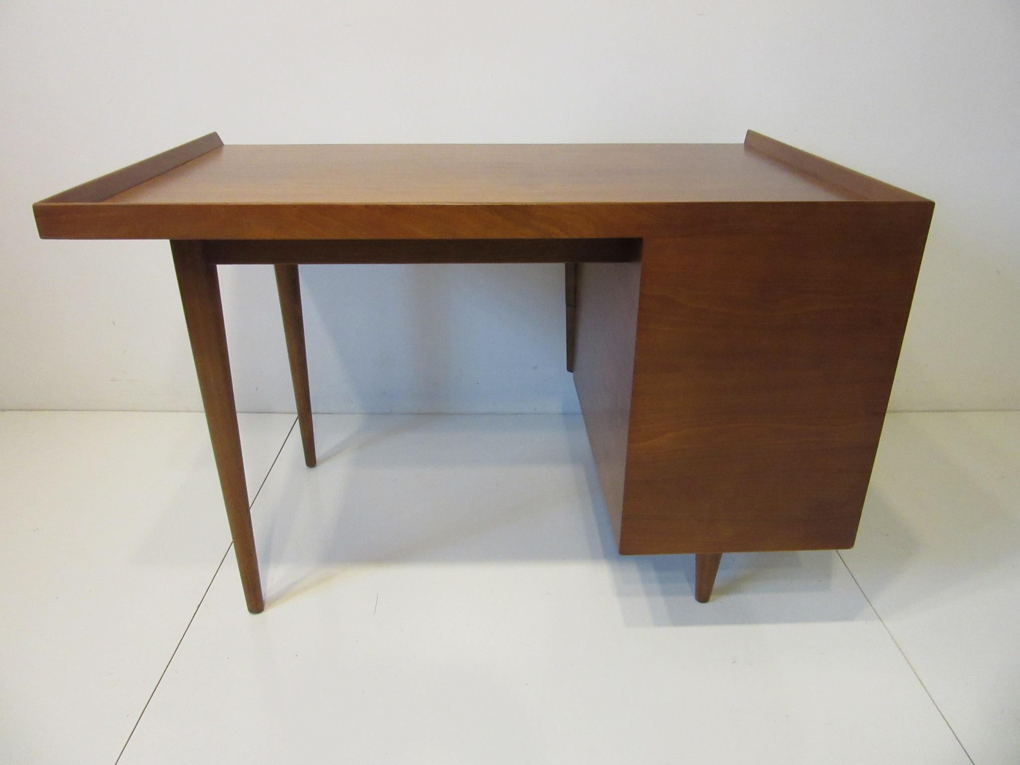 Very Early Jens Risom Walnut Mid Century Desk Model D-140 5