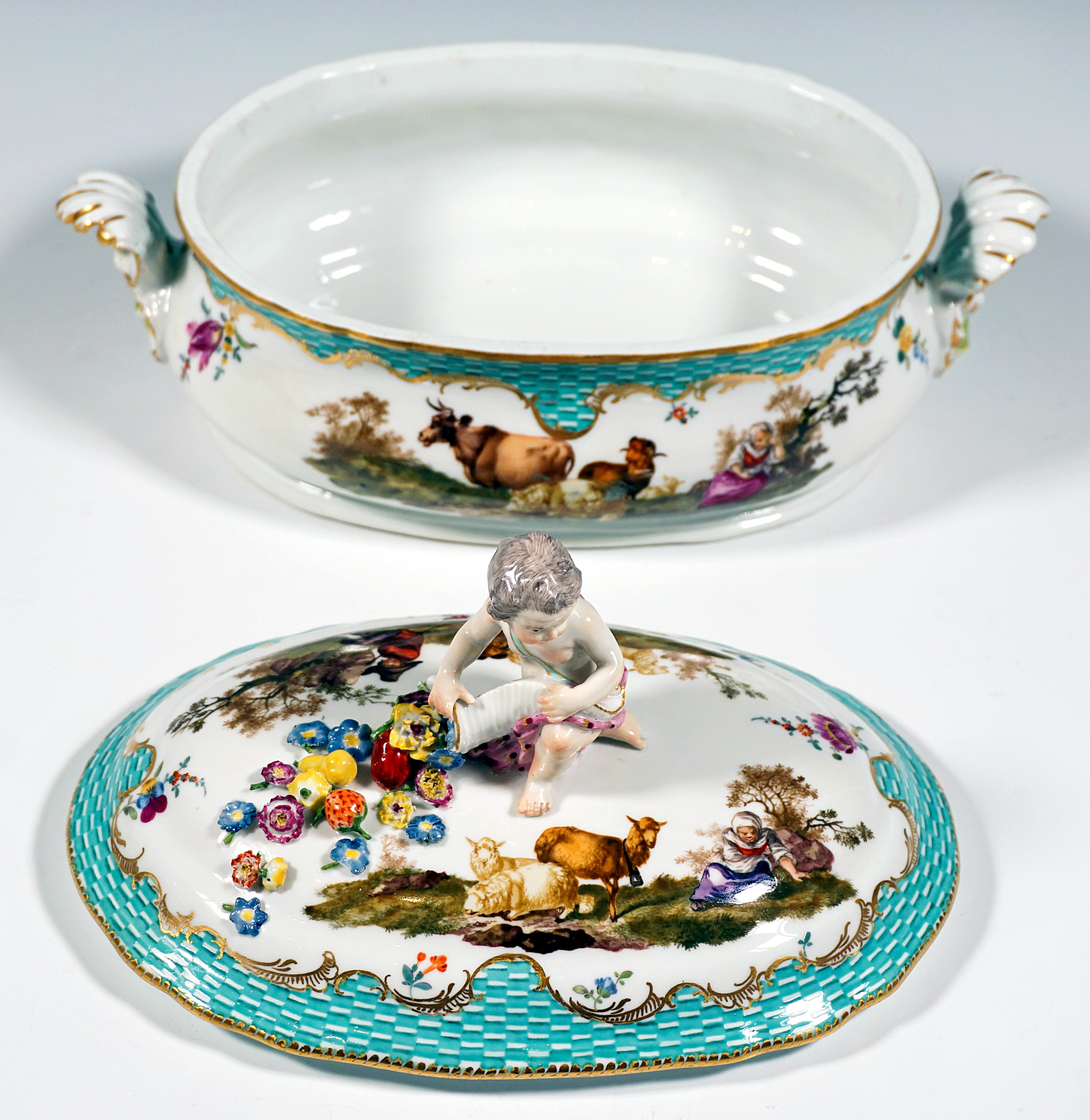 Sopera con tapa muy antigua de Meissen con cornucopia putto sobre presentoir, 1763-1773 Alemán en venta