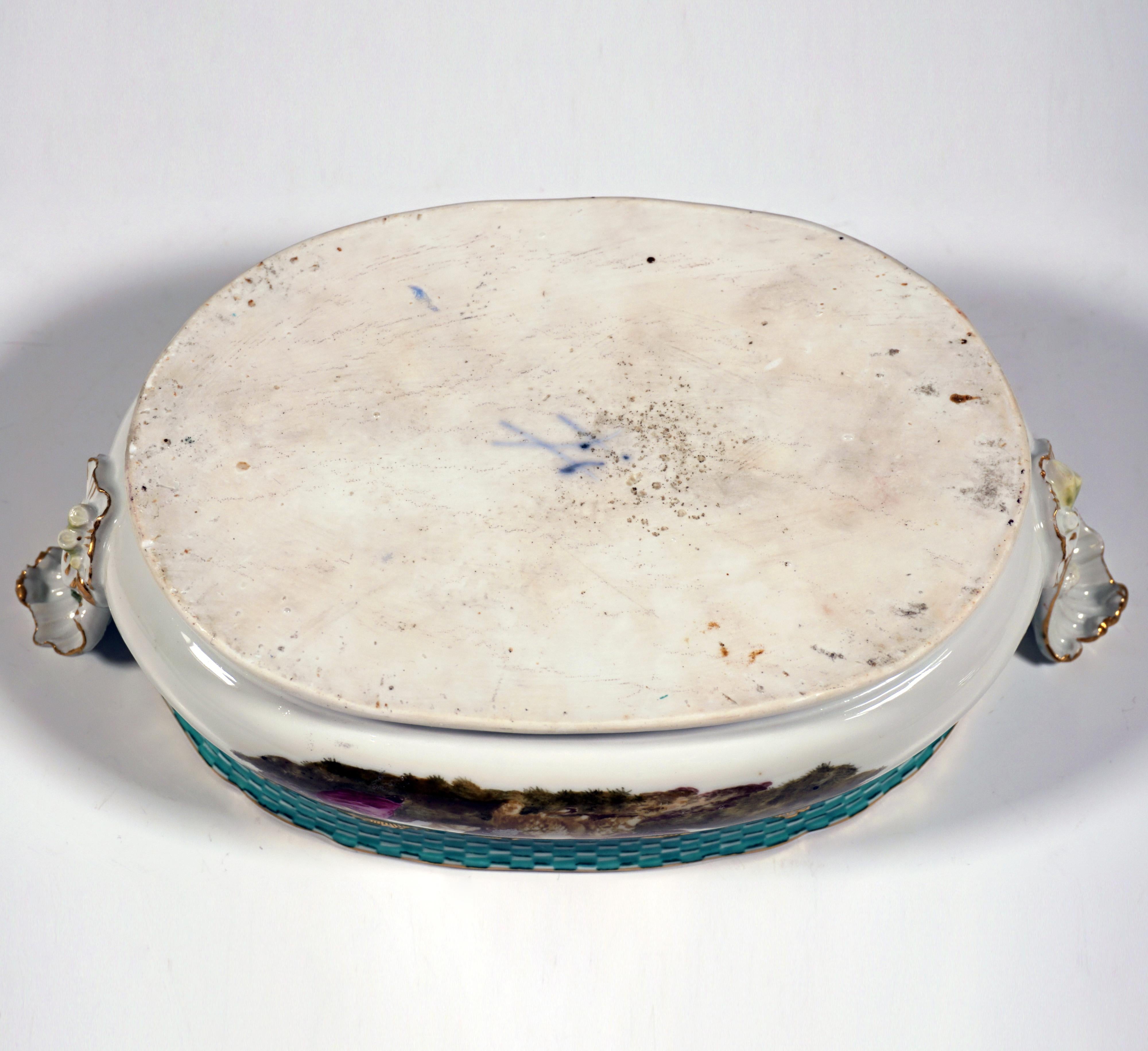 Sopera con tapa muy antigua de Meissen con cornucopia putto sobre presentoir, 1763-1773 en venta 1