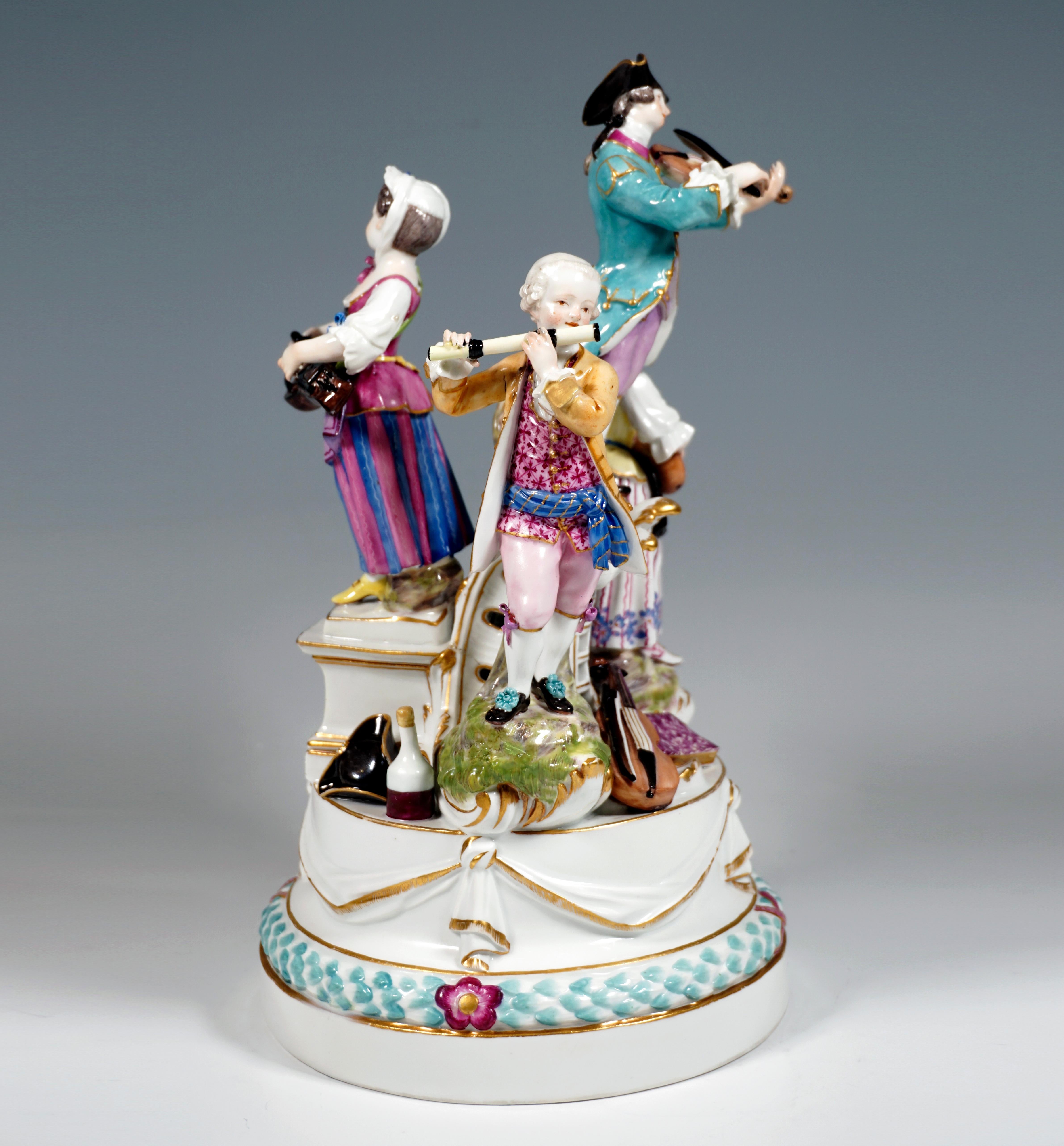 Rococo Very Early Meissen Round Group of Musicians, by Kaendler, Germany, 1762-1773