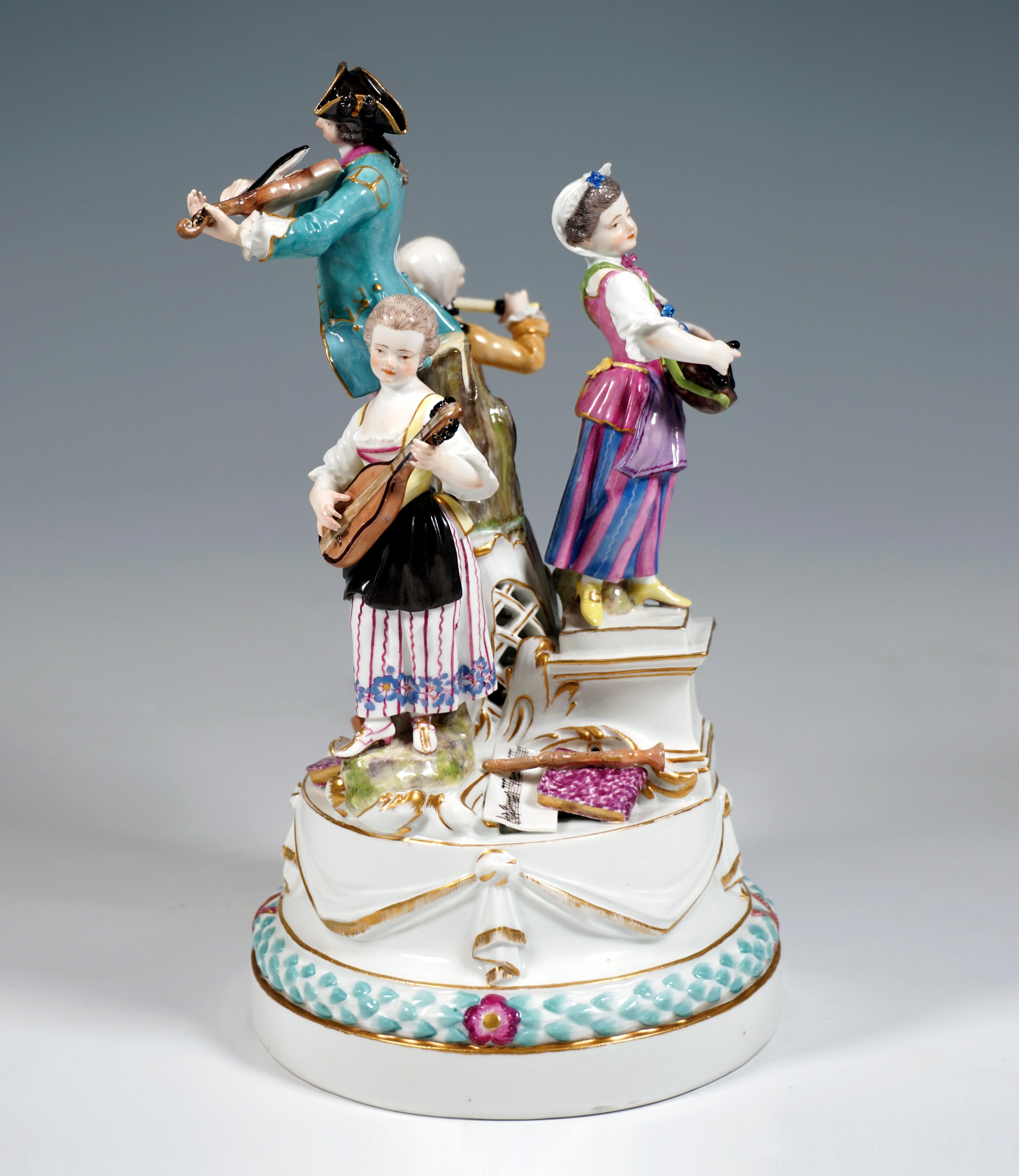 Mid-18th Century Very Early Meissen Round Group of Musicians, by Kaendler, Germany, 1762-1773