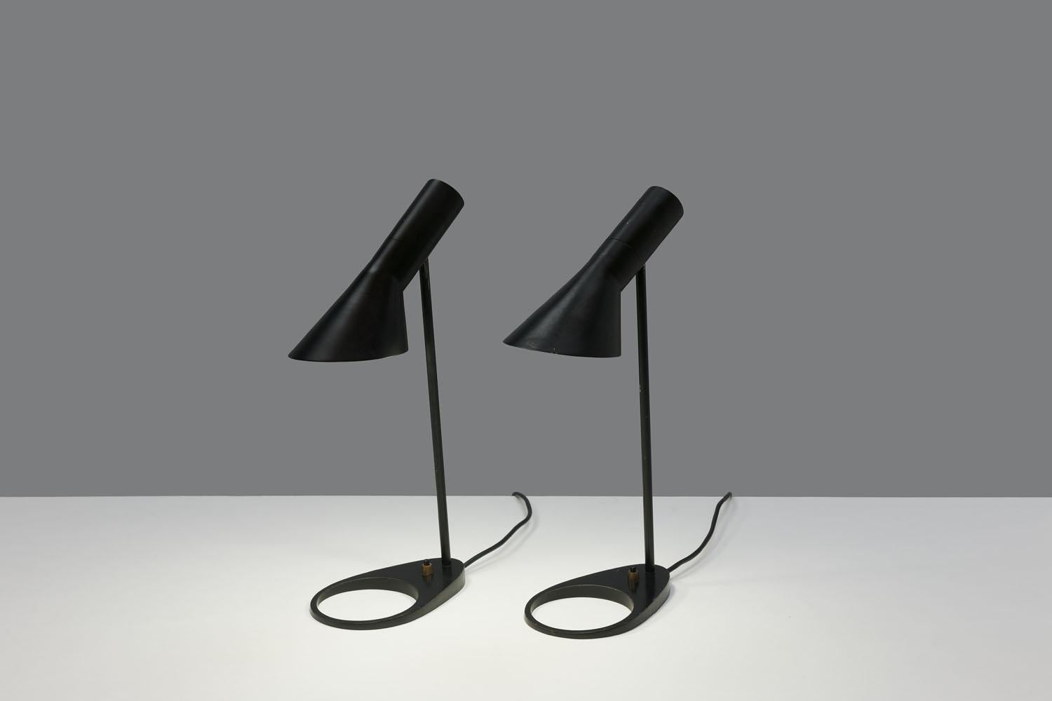 Brass Early Pair of Black Arne Jacobsen AJ Visor Table Lamps by Louis Poulsen