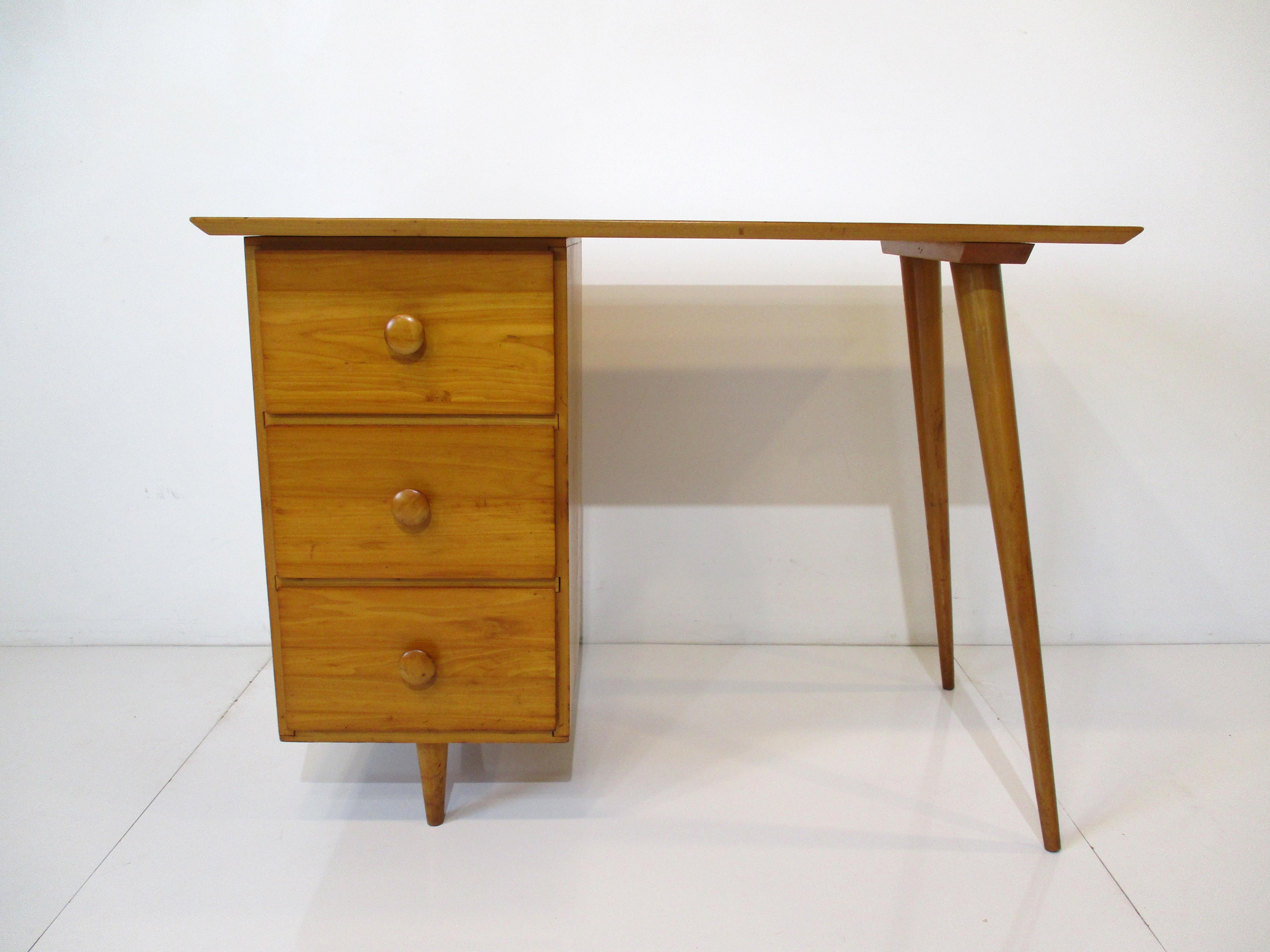 Mid Century Student Desk in the style of Paul McCobb  6