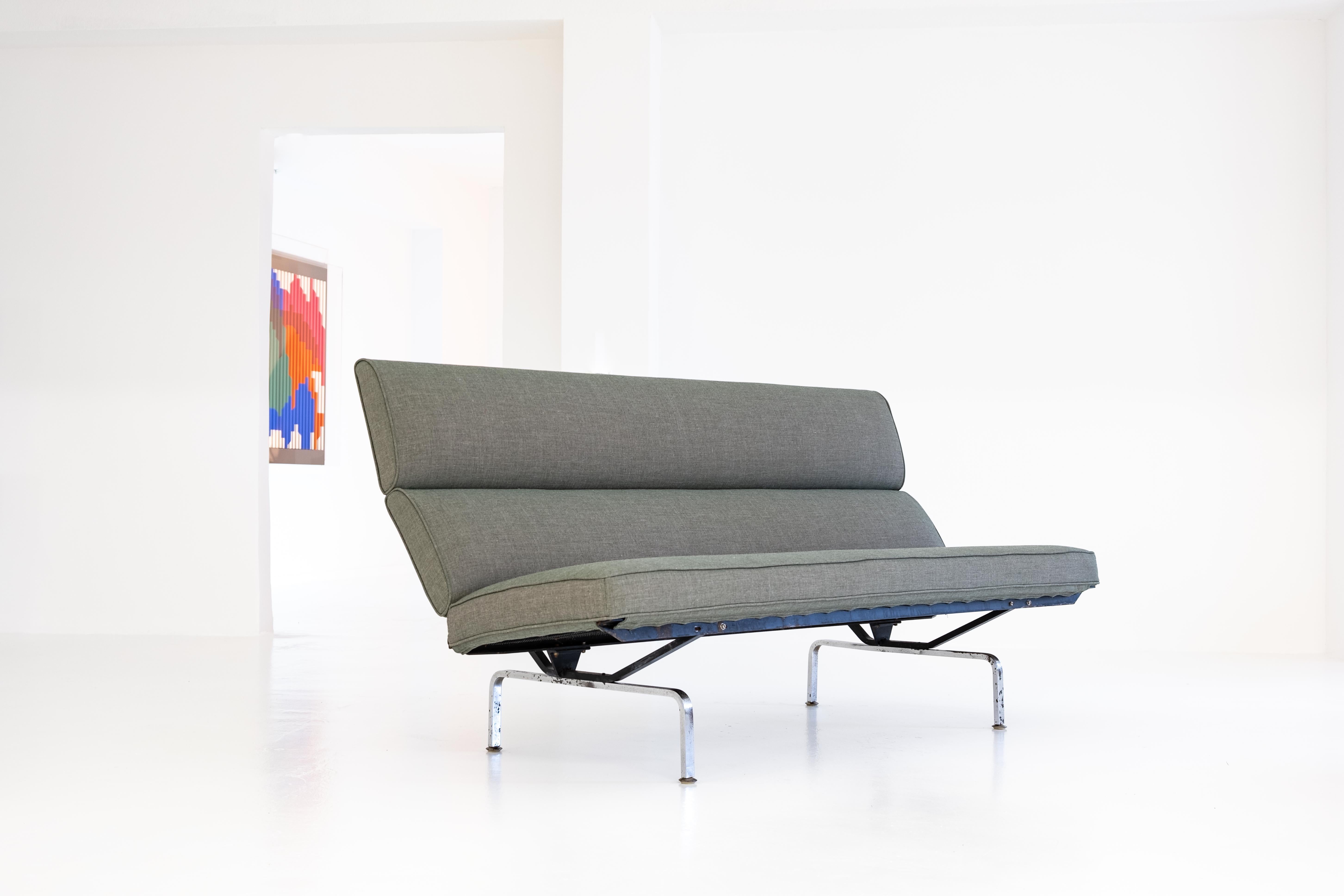 This S-73 Compact Sofa version is a very early and rare version produced in the late 1950s by the italian herman miller licensee ifc . we have renewed the upholstery and covered it with the kvadrat fabric „floyd“ in a wonderful grey-green-pink