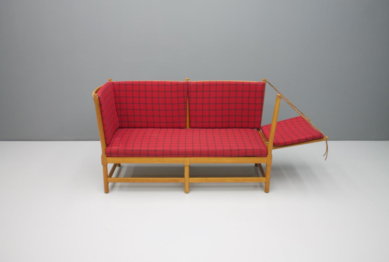 Very Early Spoke Back Sofa by Borge Mogensen for Fritz Hansen Lis Ahlmann 1963 For Sale 5