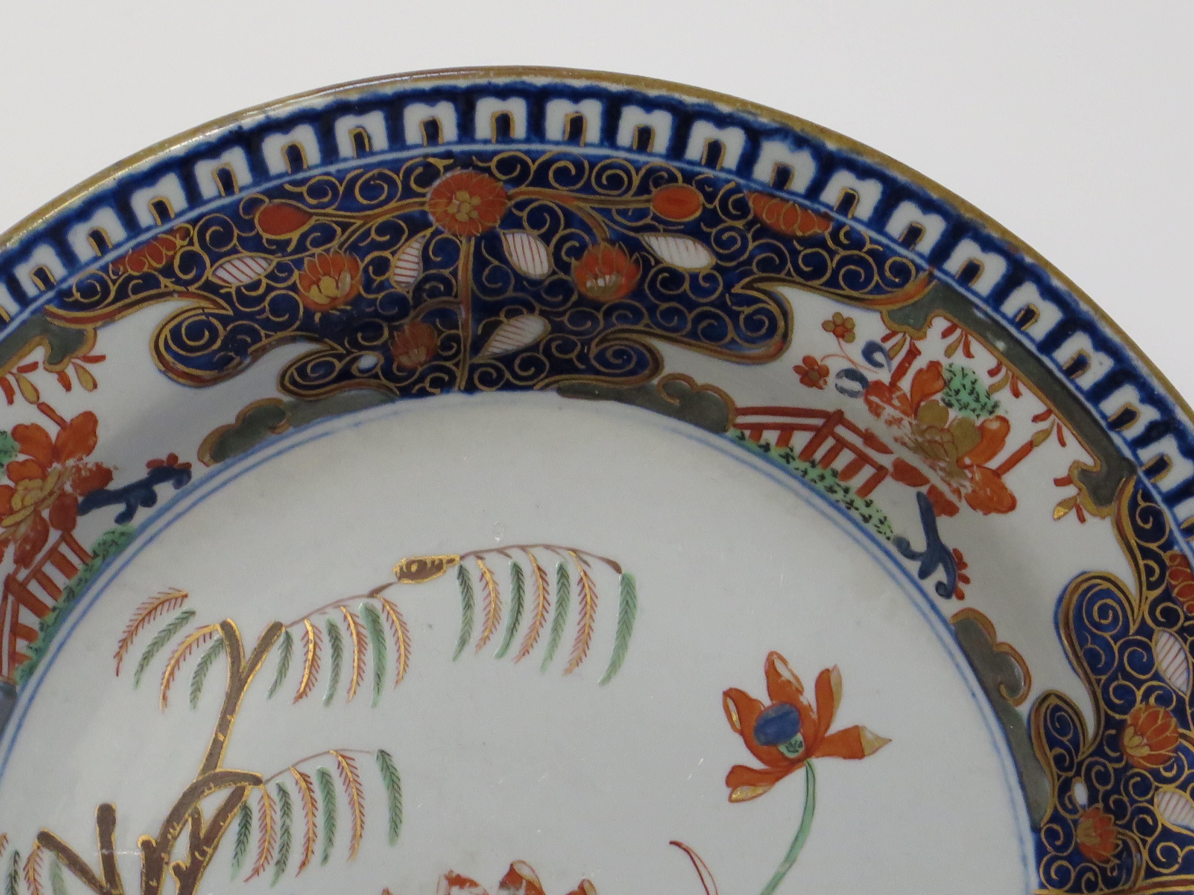 Hand-Painted Very early Turners Patent Ironstone Plate in Water Lily & Willow Ptn, Ca 1803 For Sale