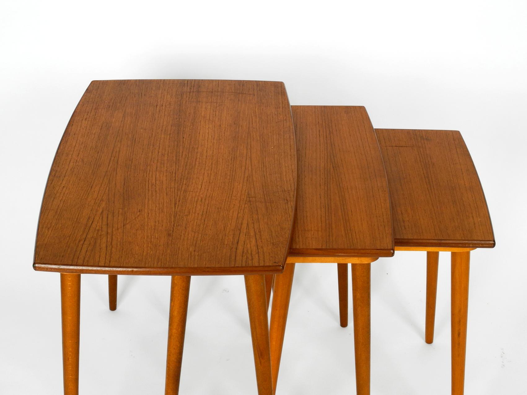 Very Elegant 1960s Set of 3 Nesting Side Tables Made of Teak Made in Denmark 5
