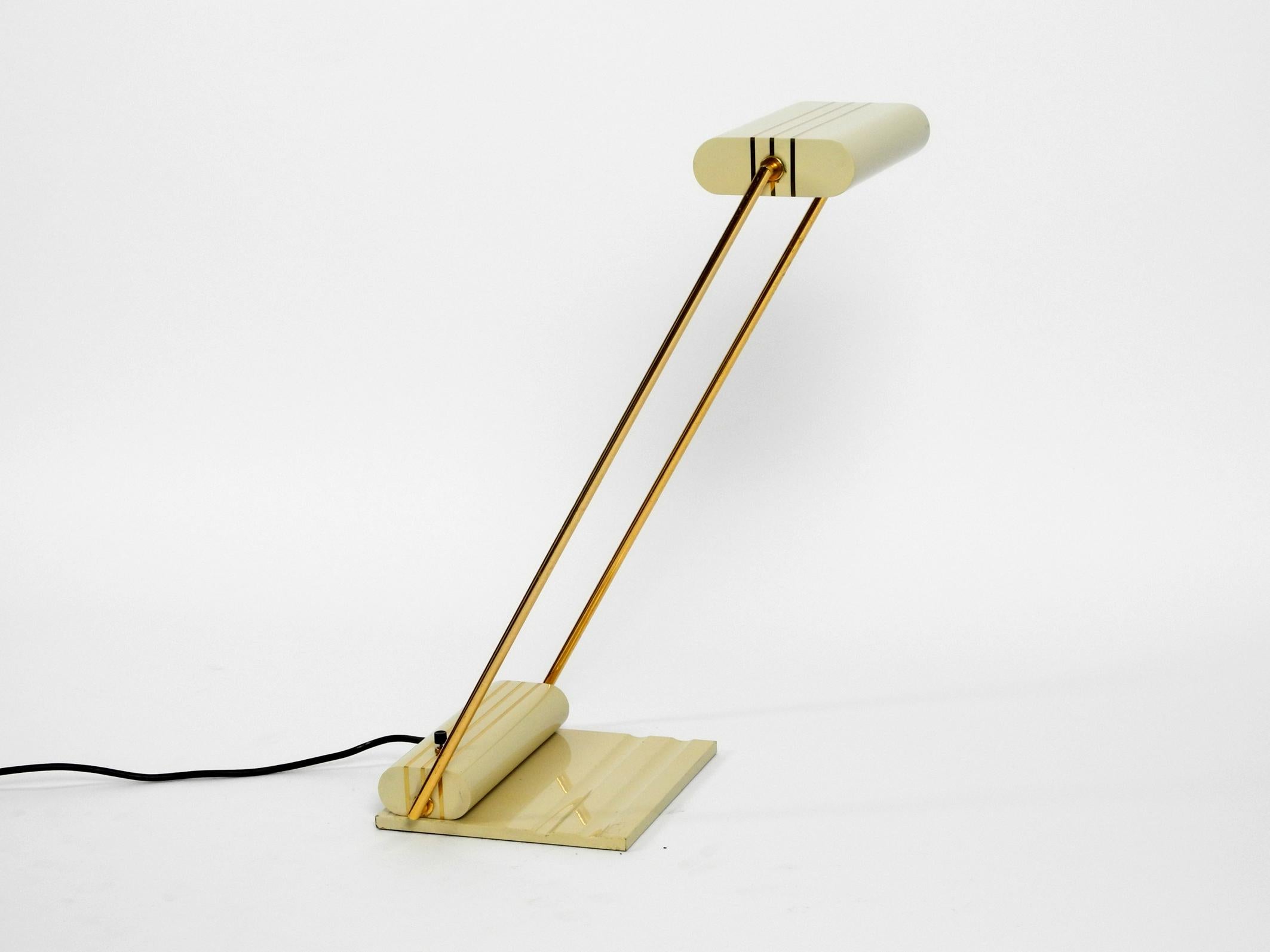 Very Elegant 1980s Large Metal Table Lamp from Italy in Postmodern Design For Sale 5