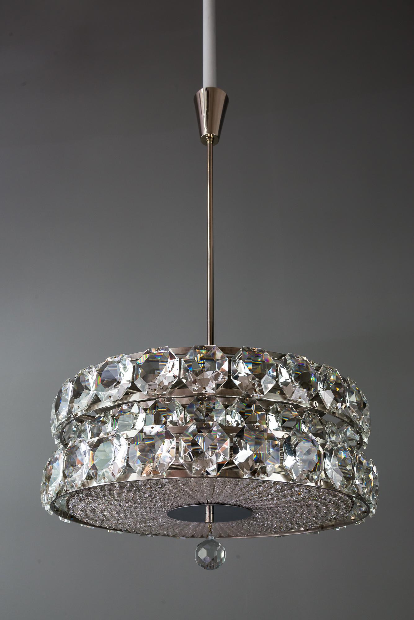 Very elegant Bakalowits chandelier, Vienna, circa 1950s
Brass nickel-plated
Good original condition.