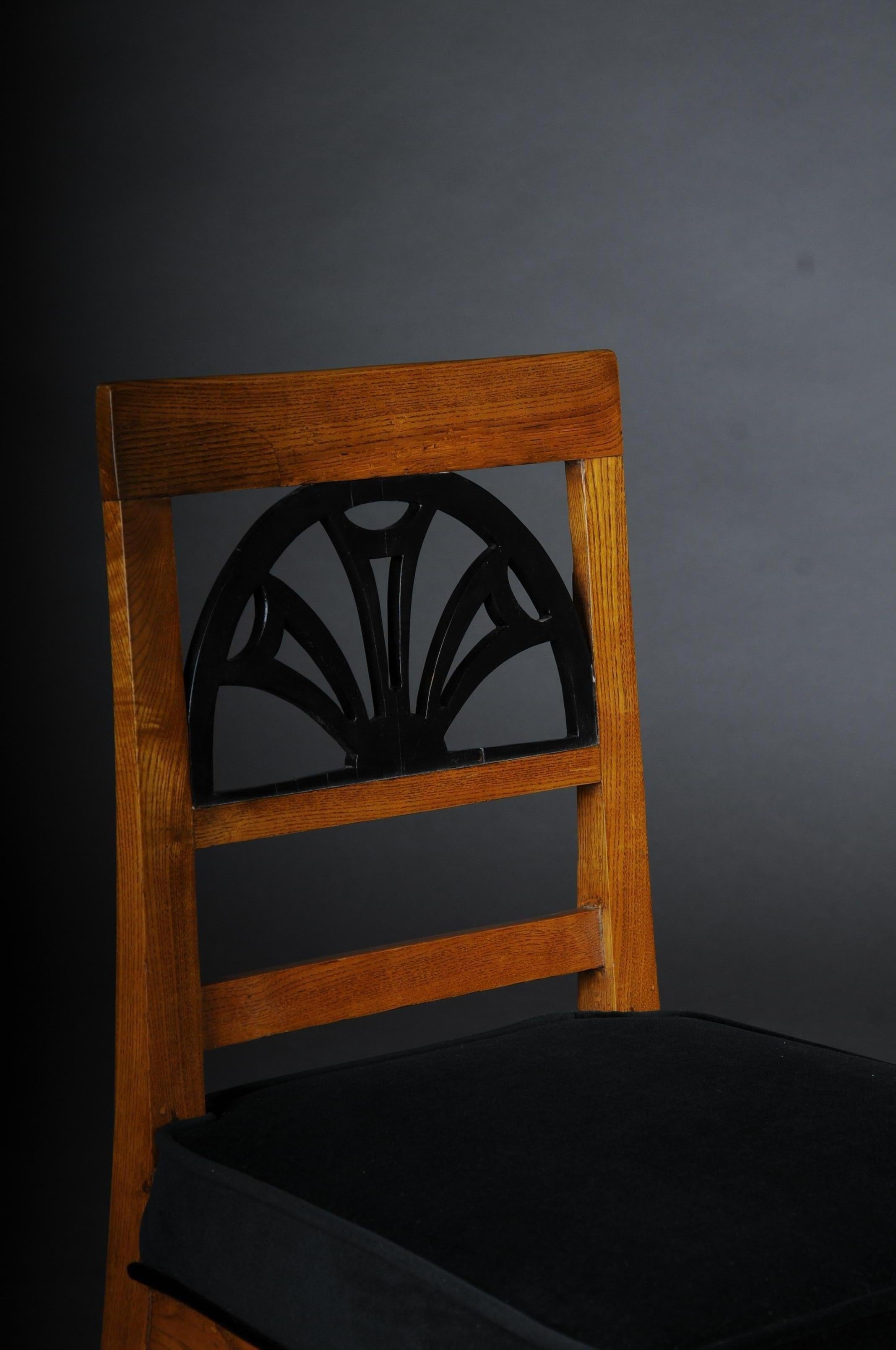 Very Elegant Biedermeier Chair, Birch, 19th Century In Good Condition For Sale In Berlin, DE