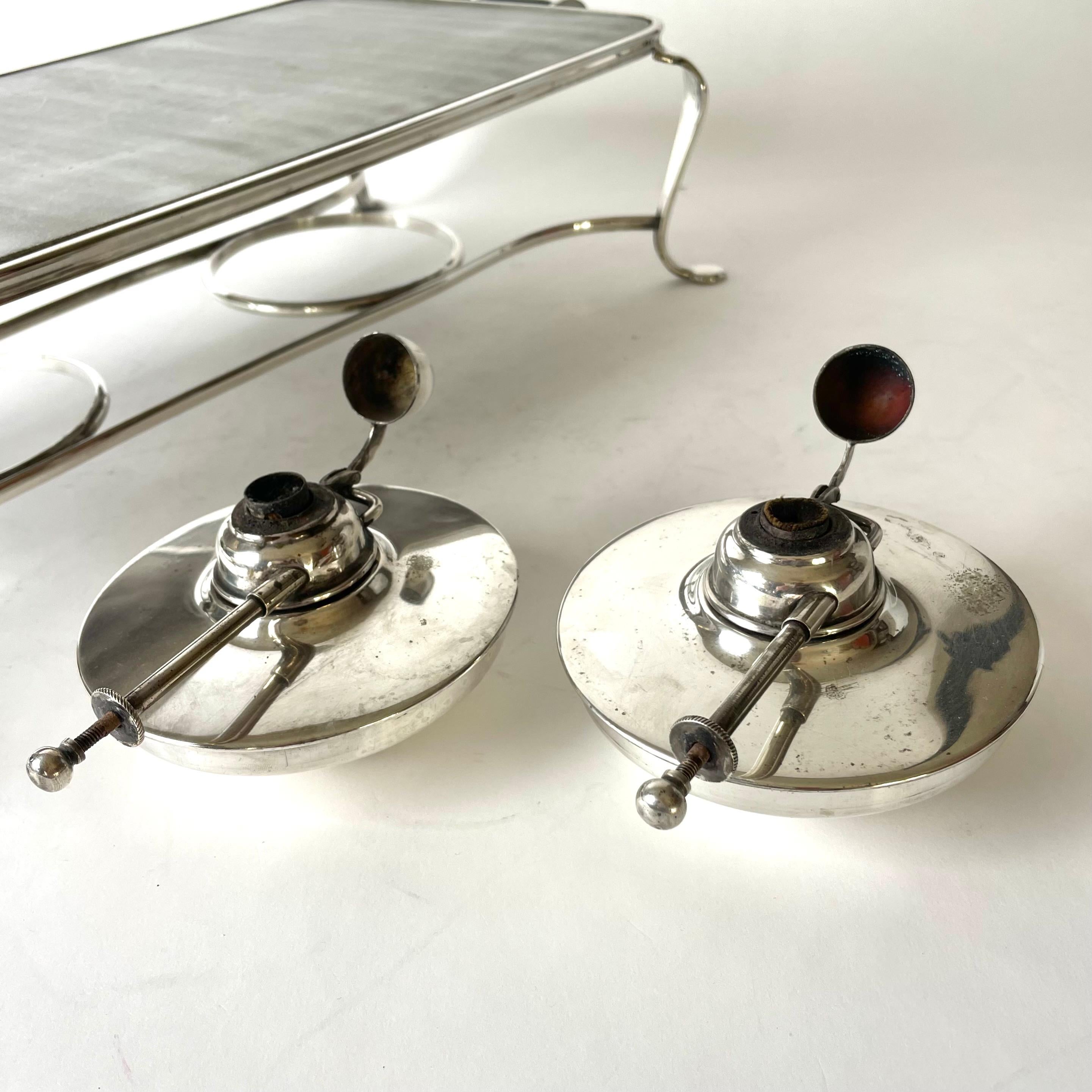 Very Elegant English Rechaud with two burners in silver-plated brass from 1920s For Sale 2